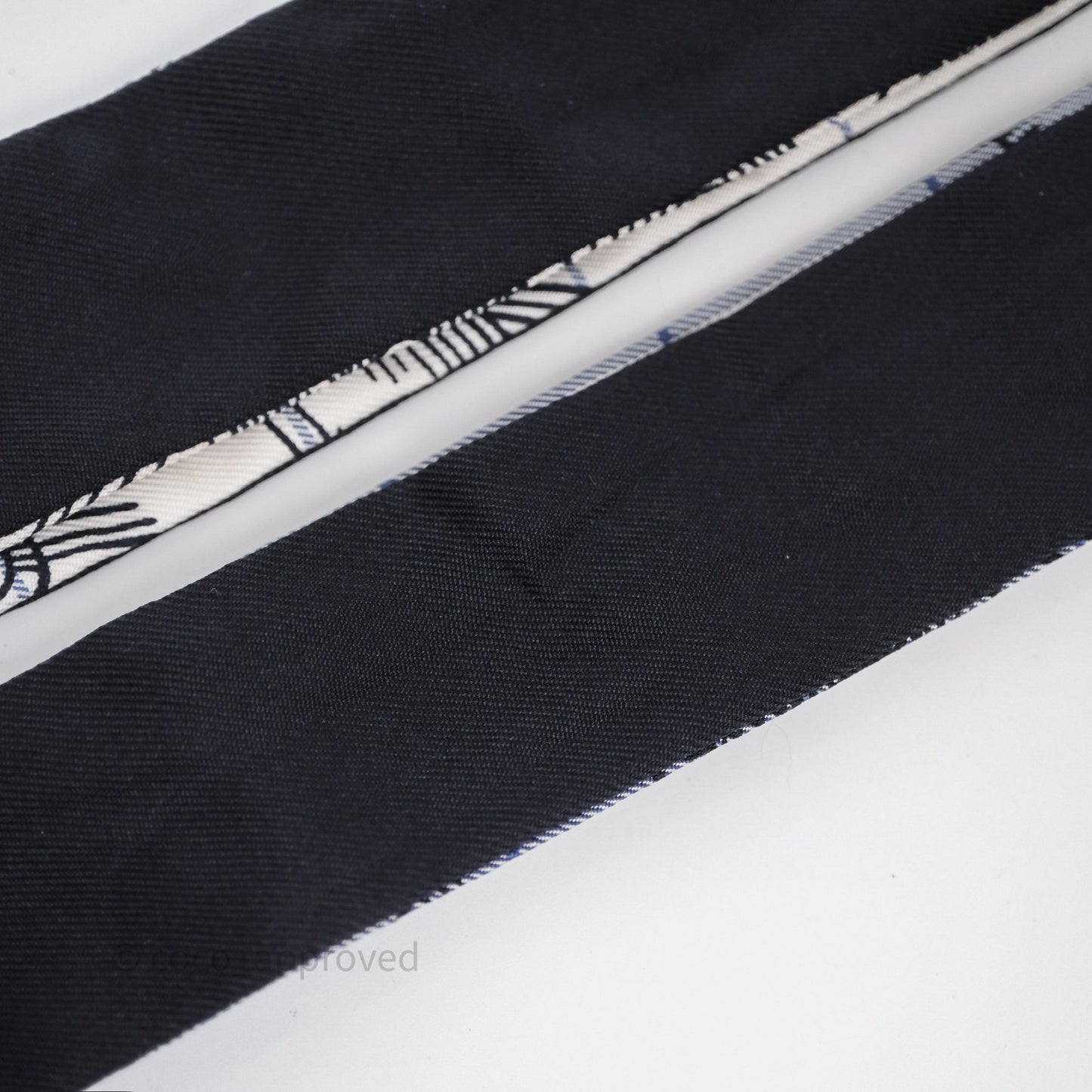 Hermès Della Cavalleria Finesse Twillon Silk Scarf