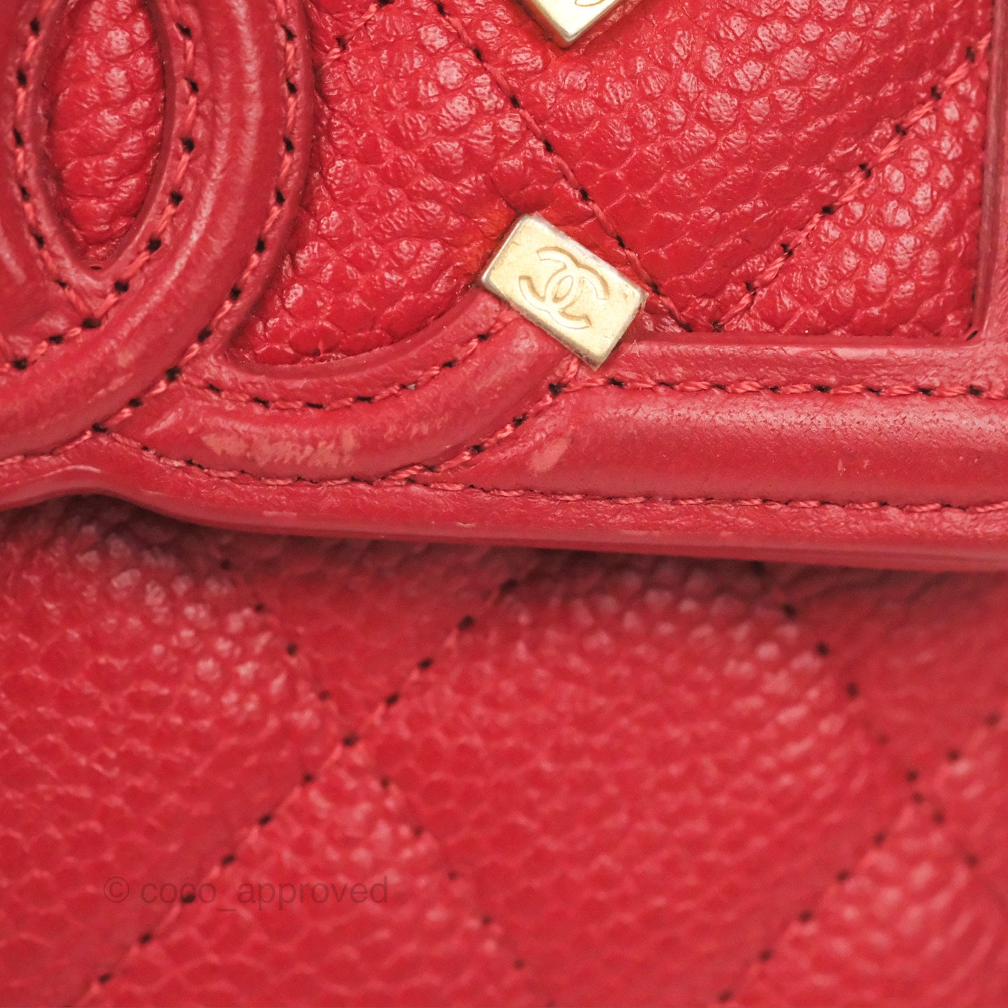 Chanel CC Filigree Short Flap Wallet Red Caviar Gold Hardware