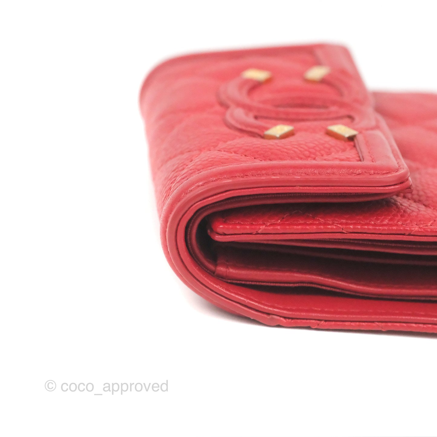 Chanel CC Filigree Short Flap Wallet Red Caviar Gold Hardware
