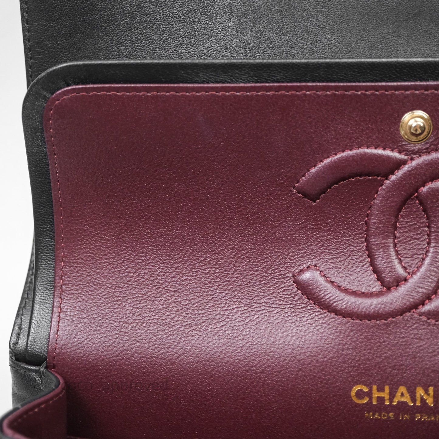Chanel Classic M/L Medium Flap Chevron Black Lambskin Gold Hardware