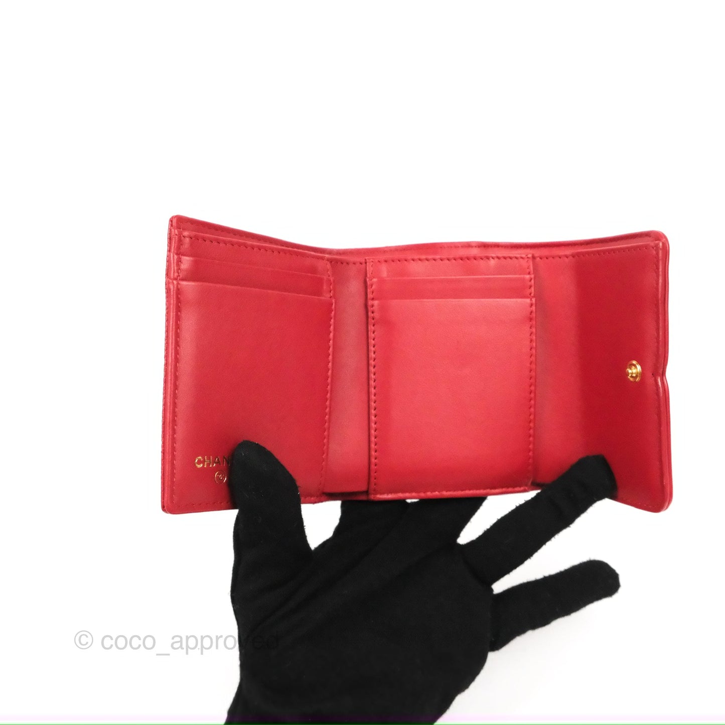 Chanel CC Filigree Short Flap Wallet Red Caviar Gold Hardware
