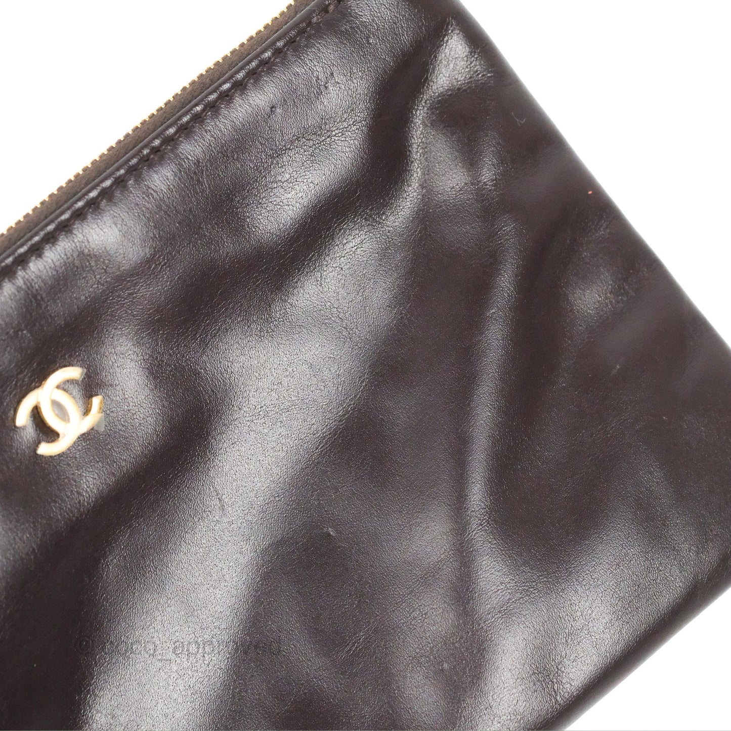 Chanel 22 Small Dark Brown Shiny Calfskin Aged Gold Hardware
