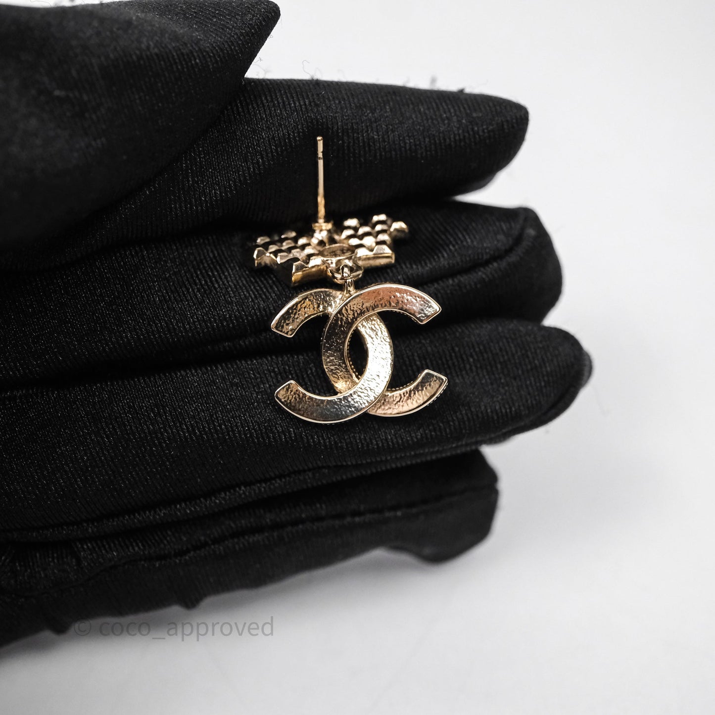 Chanel Crystal Pearl Crown CC Drop Earrings Gold Tone 21A