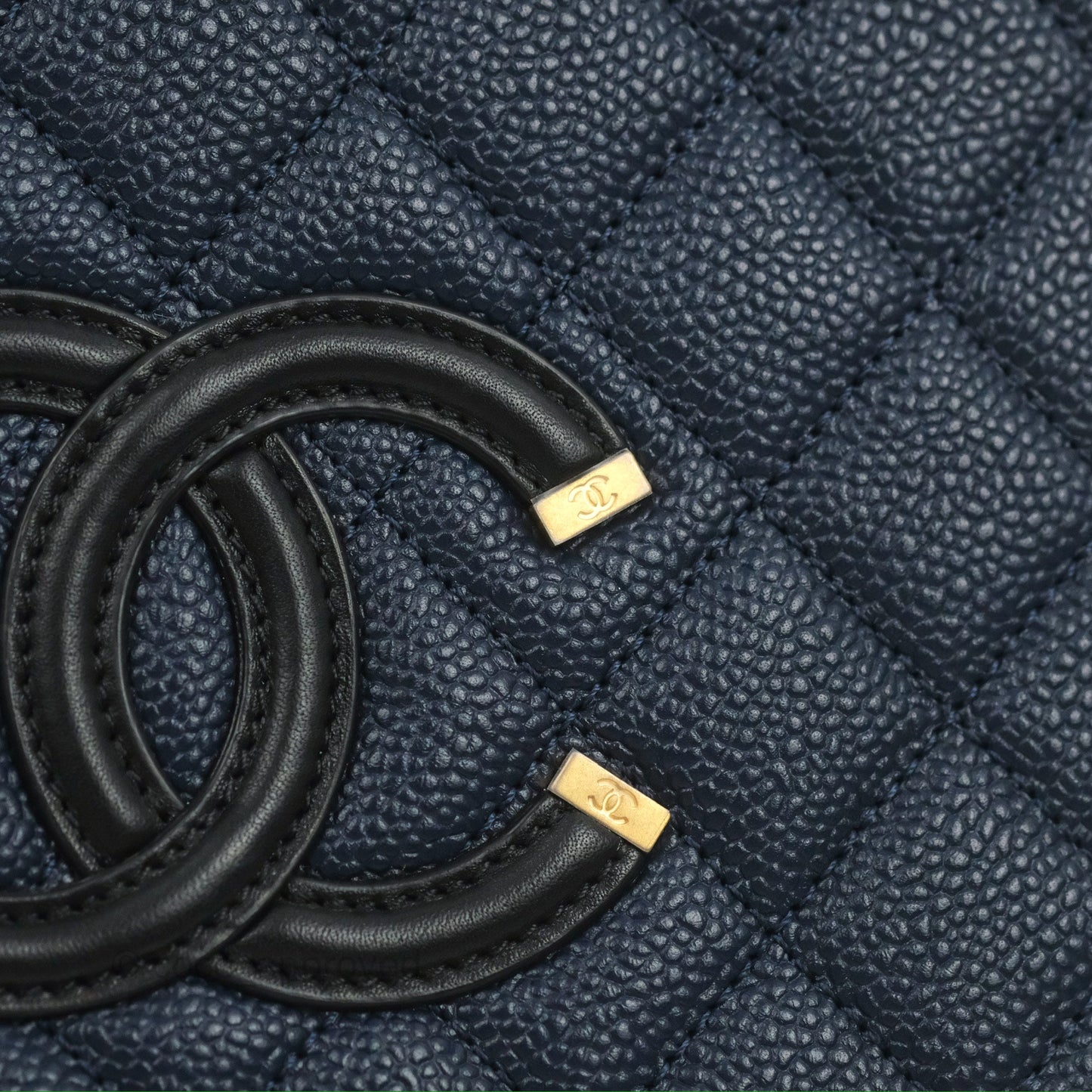 Chanel Quilted Medium CC Filigree Vanity Case Navy Black Caviar Aged Gold Hardware