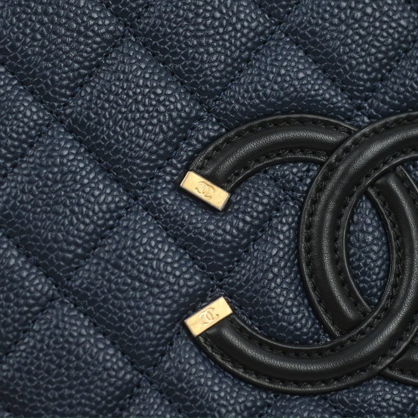 Chanel Quilted Medium CC Filigree Vanity Case Navy Black Caviar Aged Gold Hardware