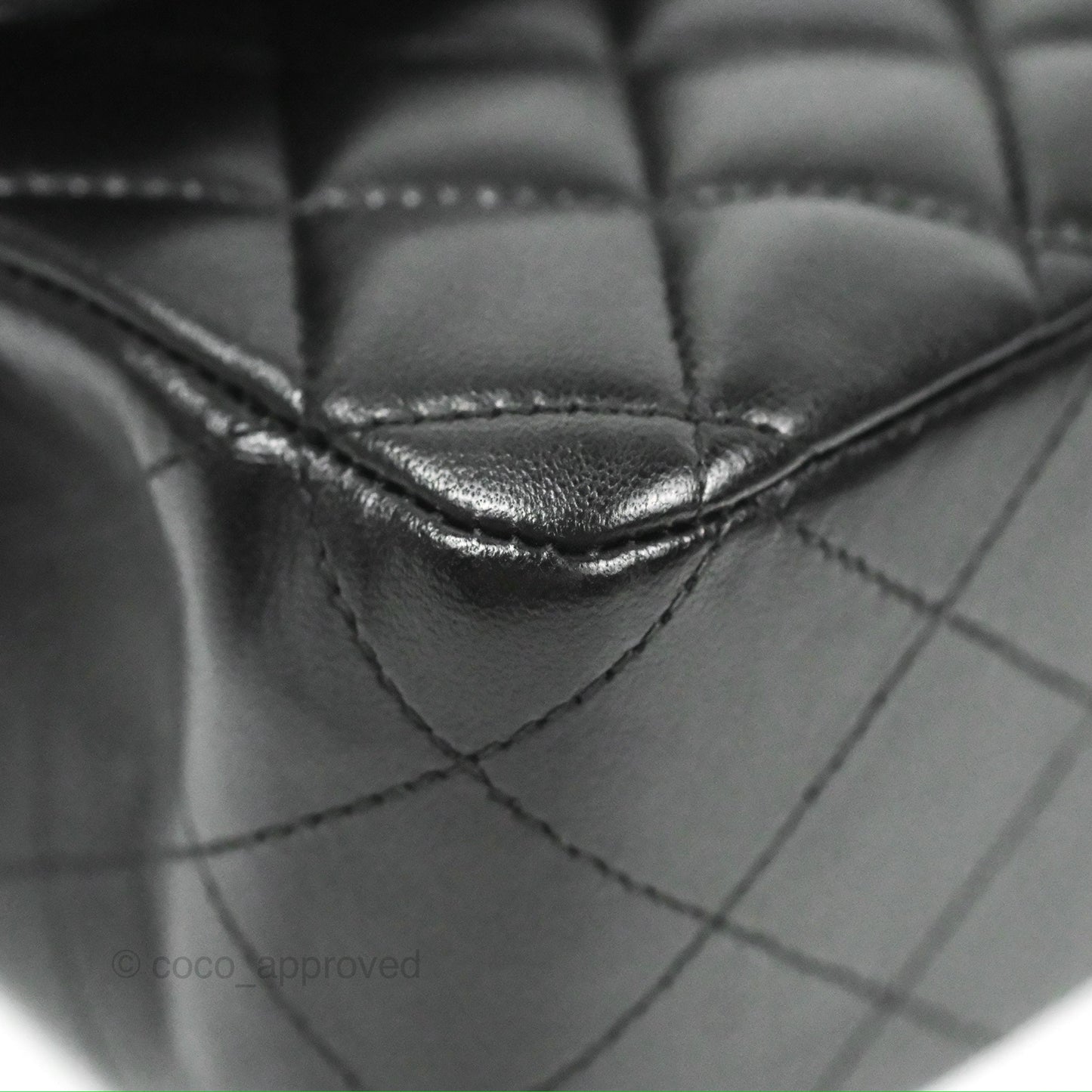 Chanel Classic M/L Medium Flap Quilted Black Lambskin Gold Hardware