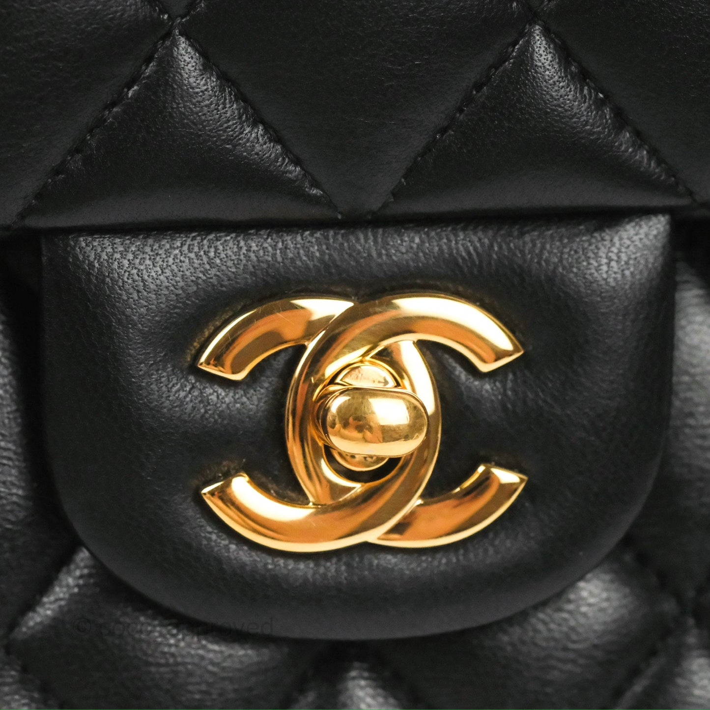 Chanel Classic M/L Medium Flap Quilted Black Lambskin Gold Hardware