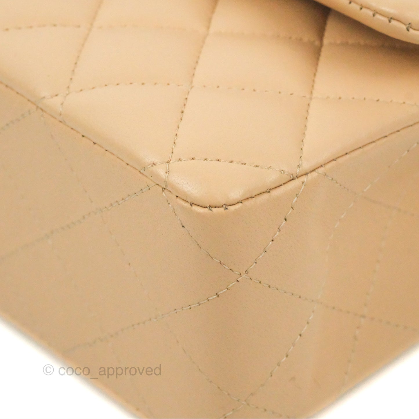 Chanel Classic M/L Medium Flap Quilted Beige Lambskin Gold Hardware