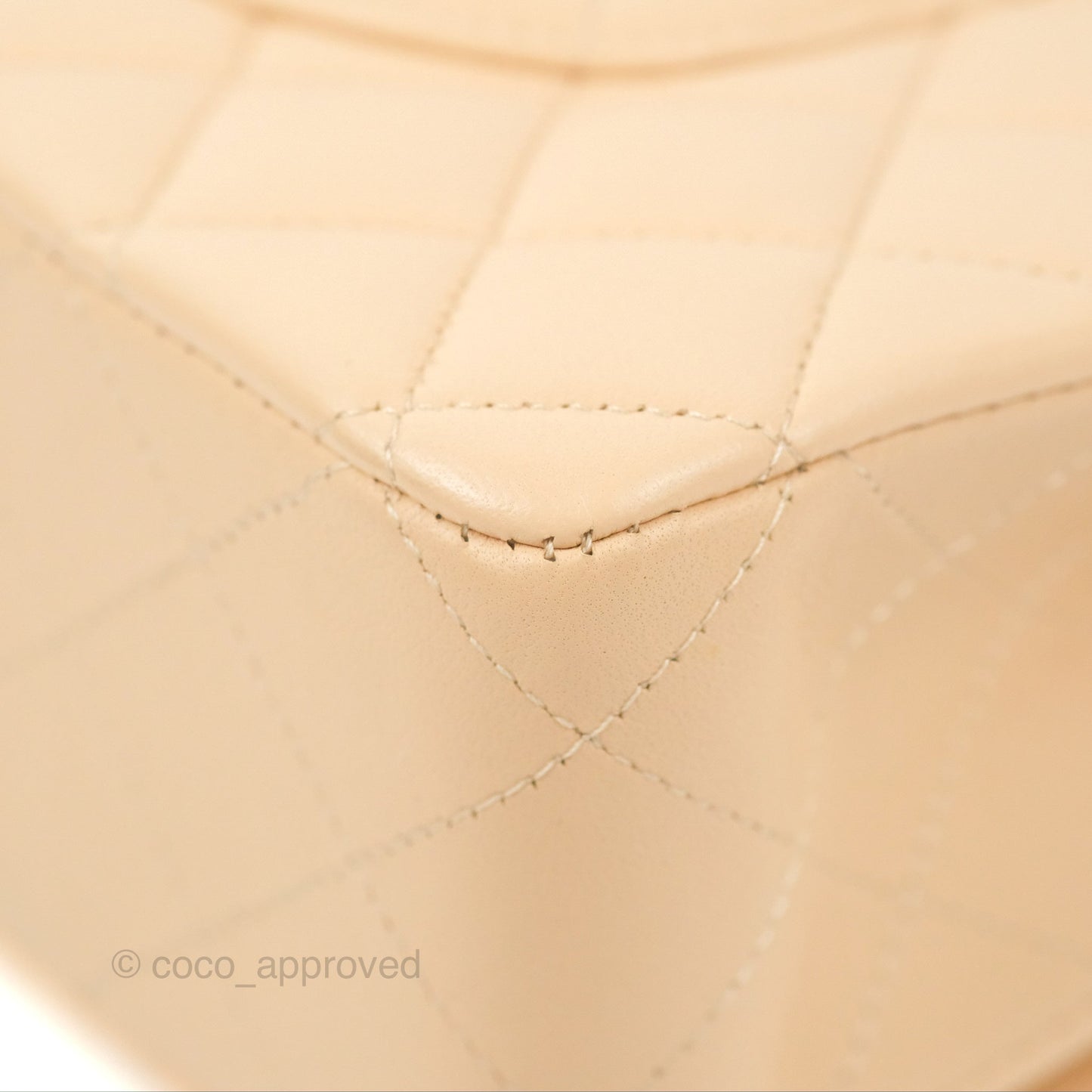 Chanel Classic M/L Medium Flap Quilted Beige Lambskin Gold Hardware