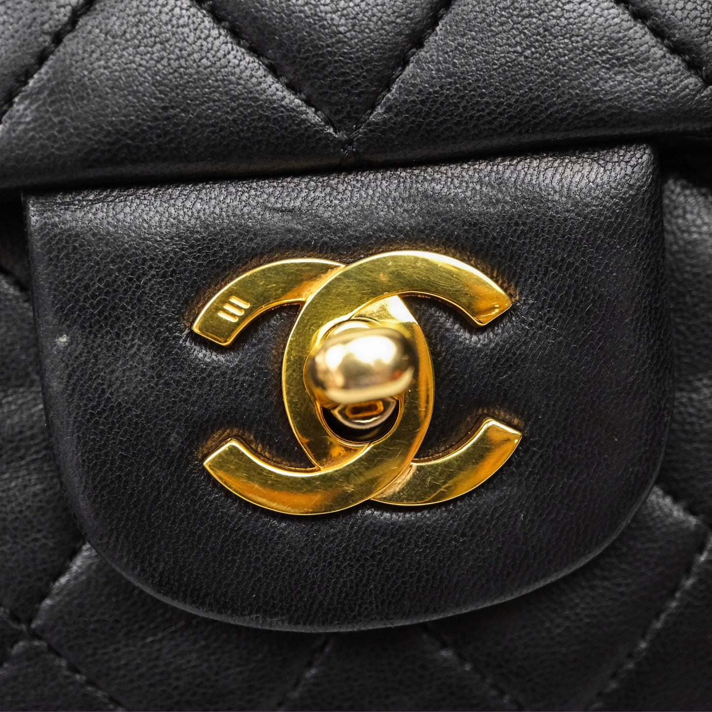 Chanel Classic Vintage Double Flap M/L Black Lambskin Gold Hardware