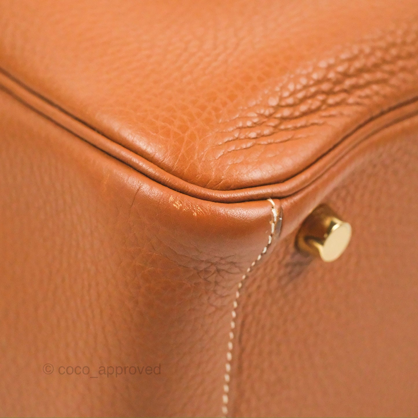 Hermès Lindy 26 Gold Verso Rouge Tomate Clemence Gold Hardware