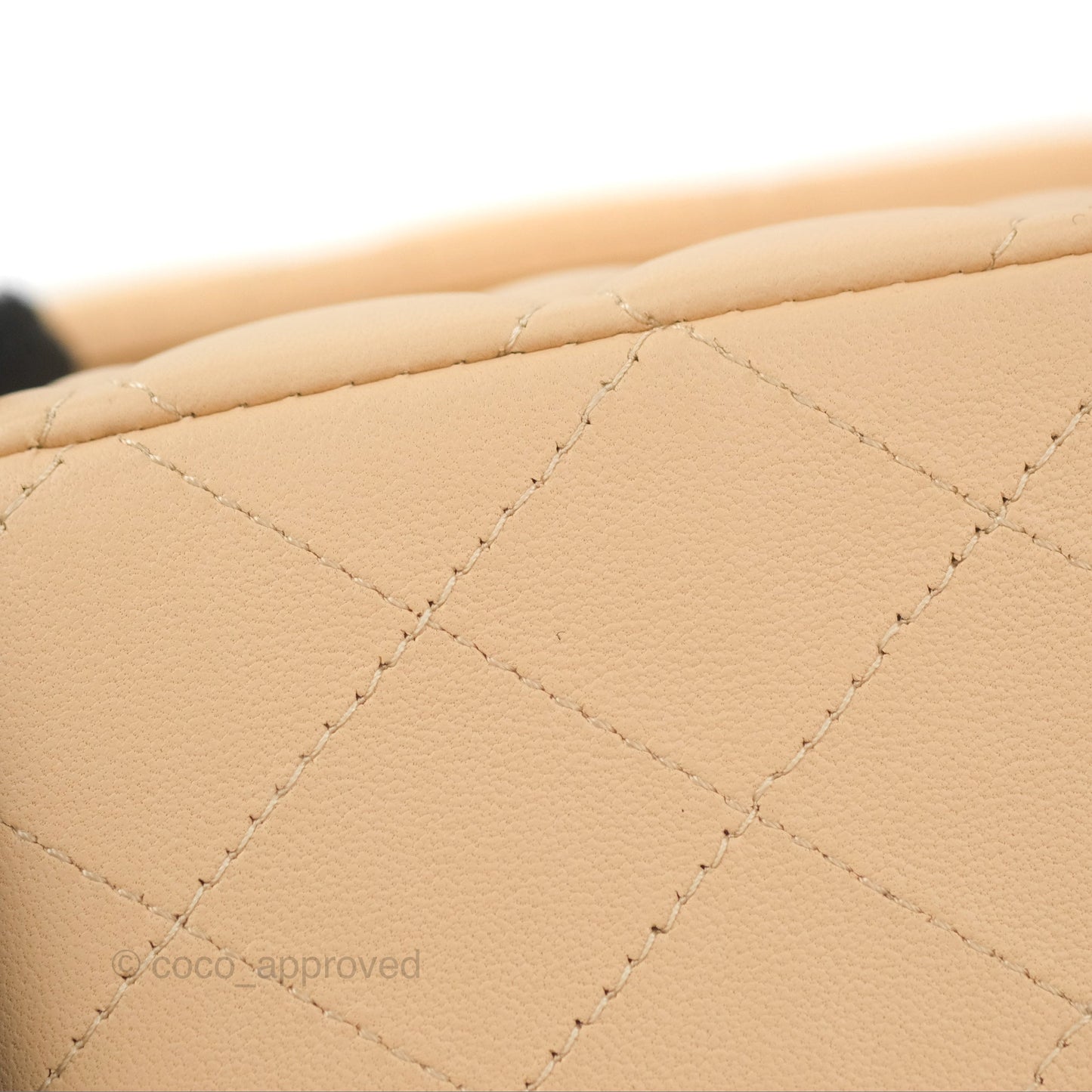 Chanel Classic M/L Medium Flap Quilted Beige Lambskin Gold Hardware