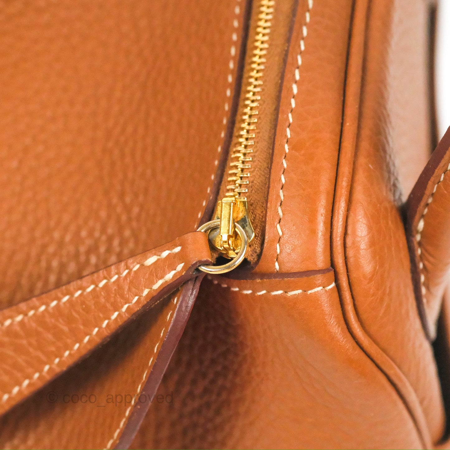 Hermès Lindy 26 Gold Verso Rouge Tomate Clemence Gold Hardware