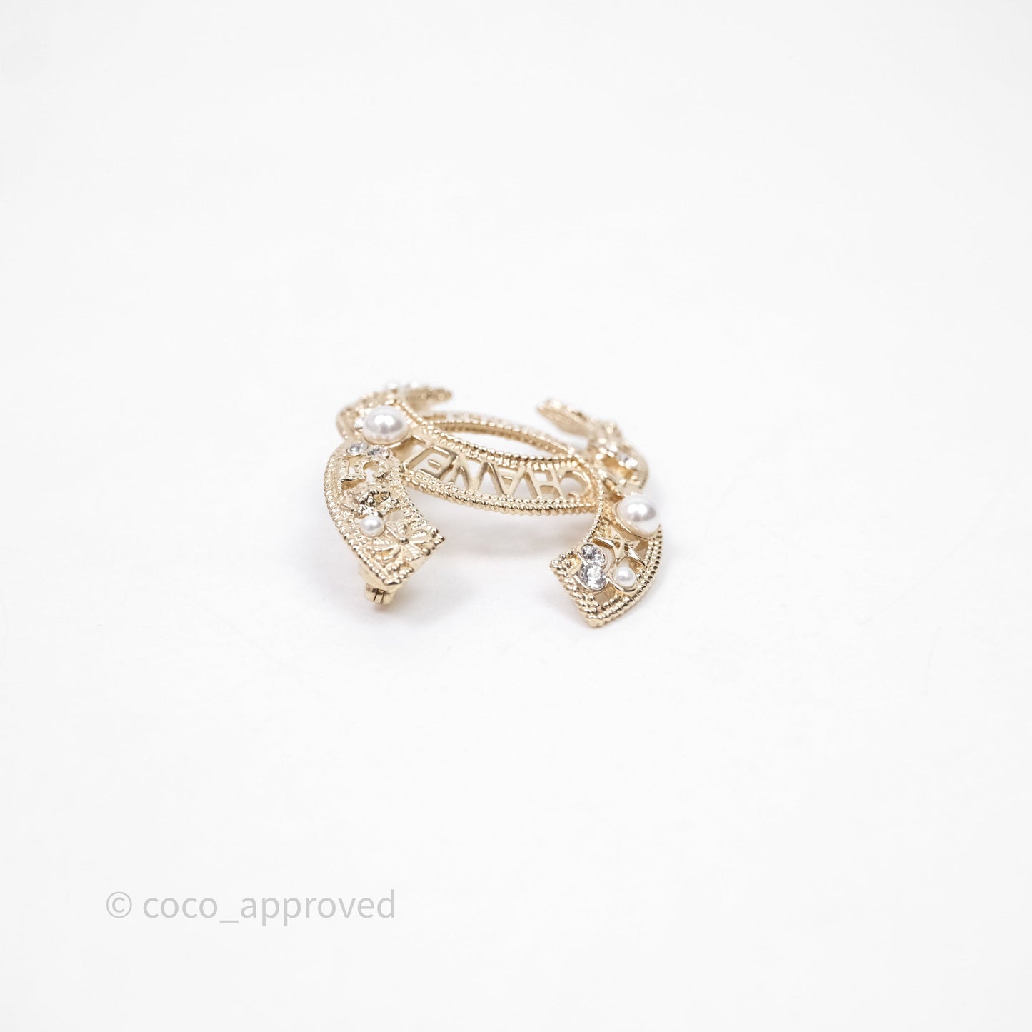 Chanel CC Pearl Crystal Brooch Gold Tone 21V