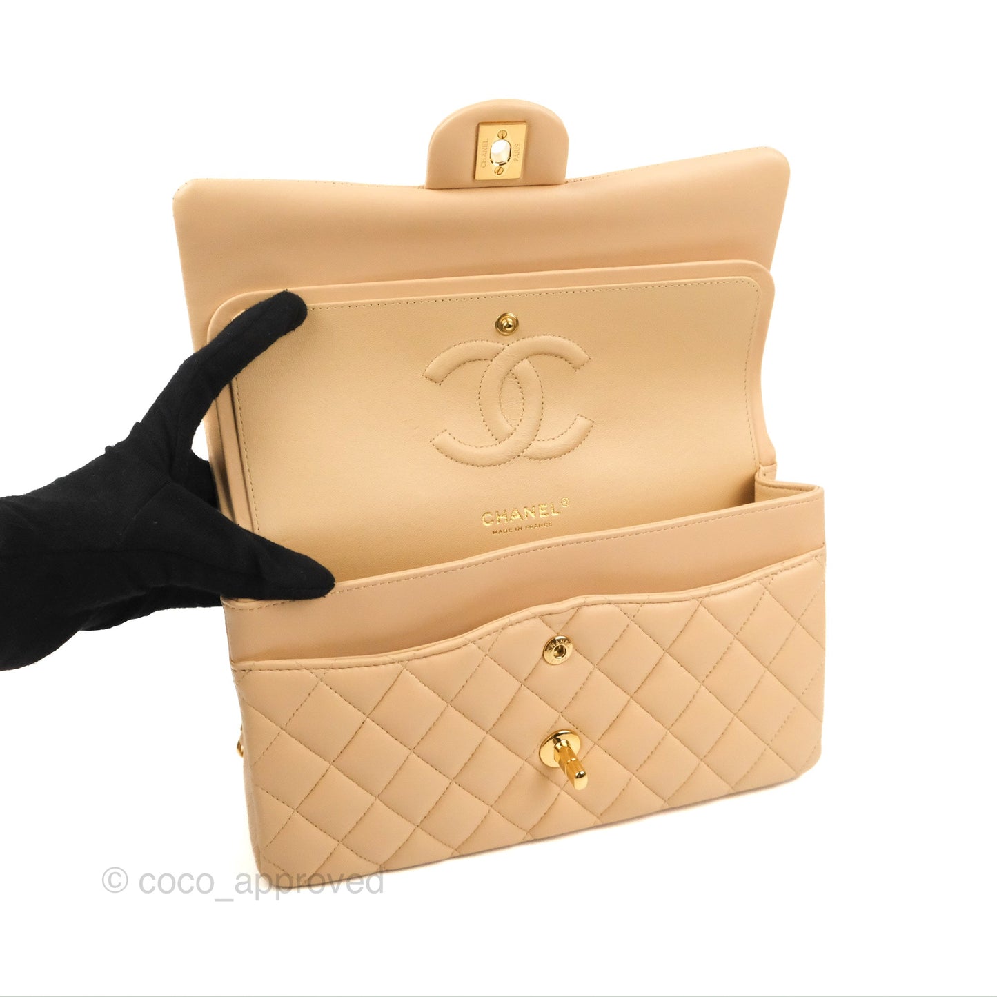 Chanel Classic M/L Medium Flap Quilted Beige Lambskin Gold Hardware