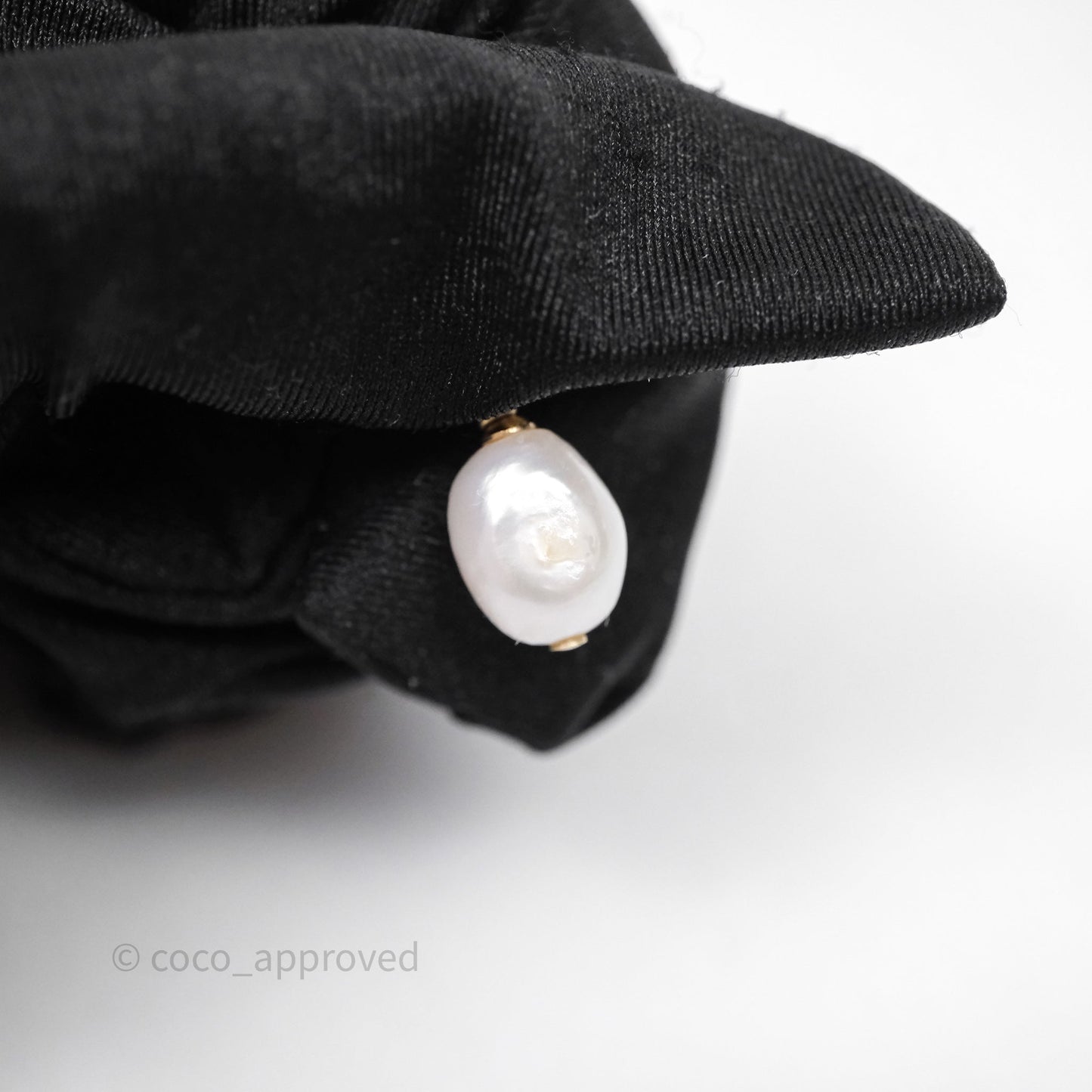 Chanel CC Crystal Pearl Drop Earrings Gold Tone 20B