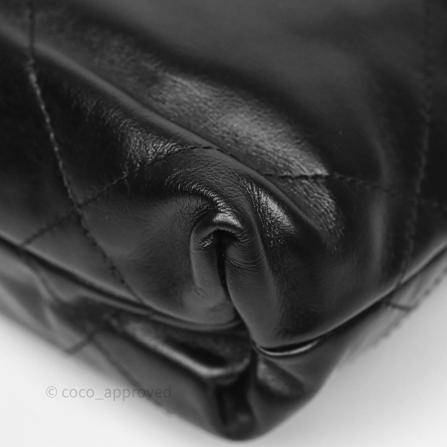 Chanel 22 Mini Bag Black Crumpled Calfskin Aged Gold Hardware