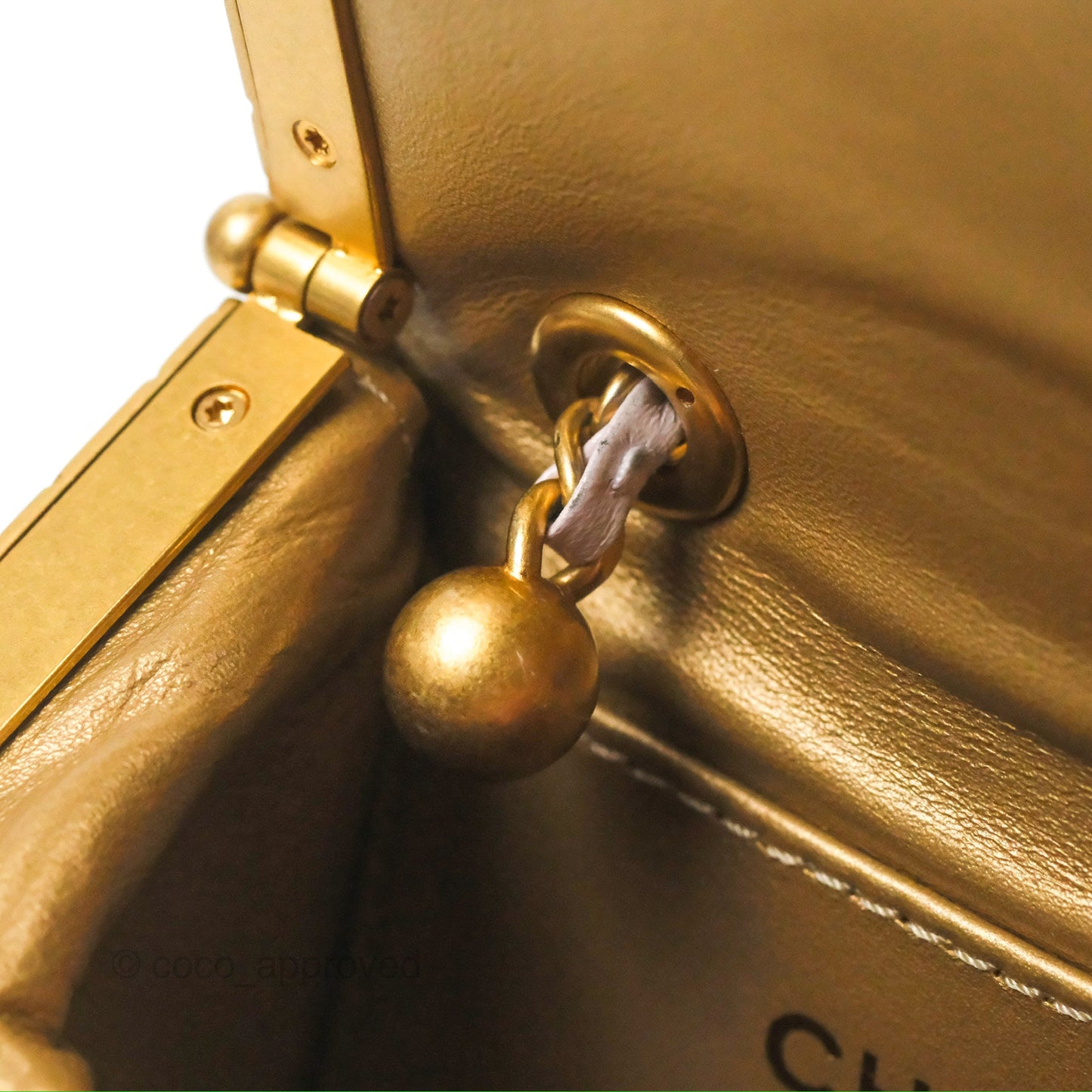 Chanel Kiss Lock Mini Vanity Pink Lambskin Gold Hardware