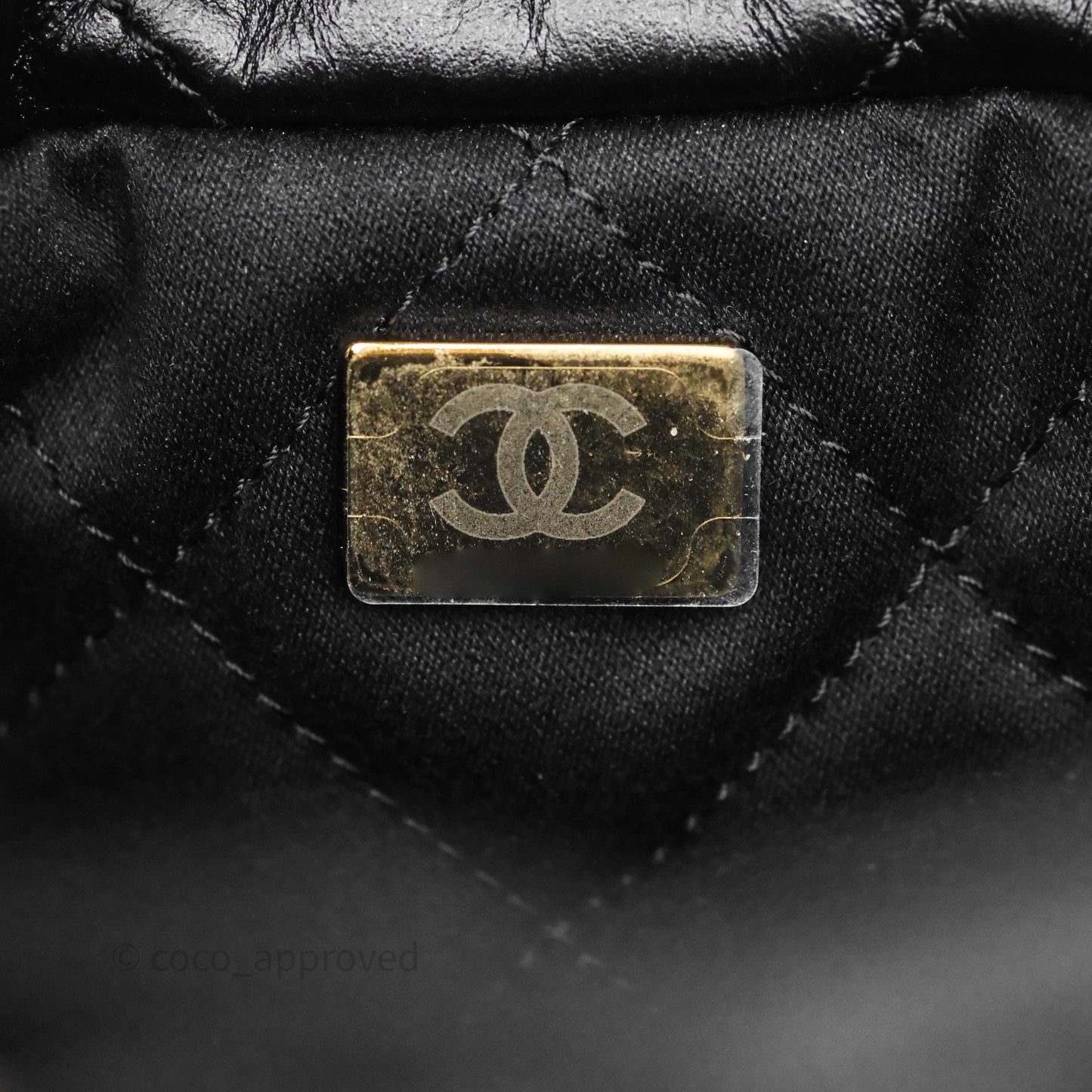 Chanel 22 Mini Bag Black Crumpled Calfskin Aged Gold Hardware