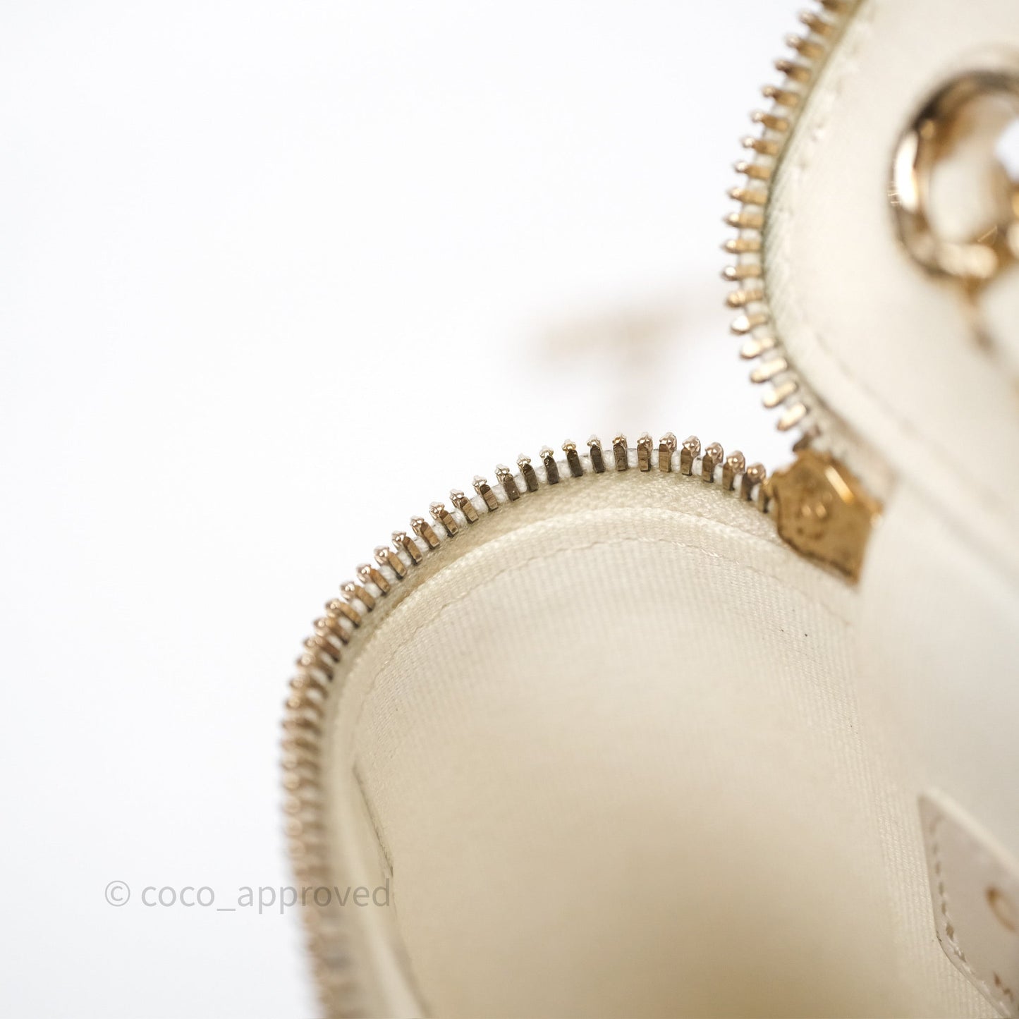 Chanel Classic Mini Vanity With Chain Light Beige Caviar Gold Hardware