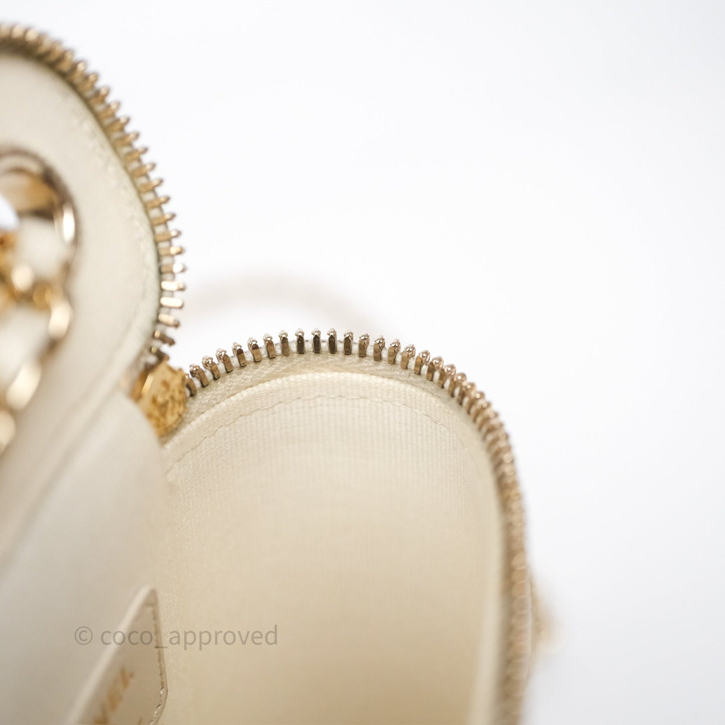 Chanel Classic Mini Vanity With Chain Light Beige Caviar Gold Hardware
