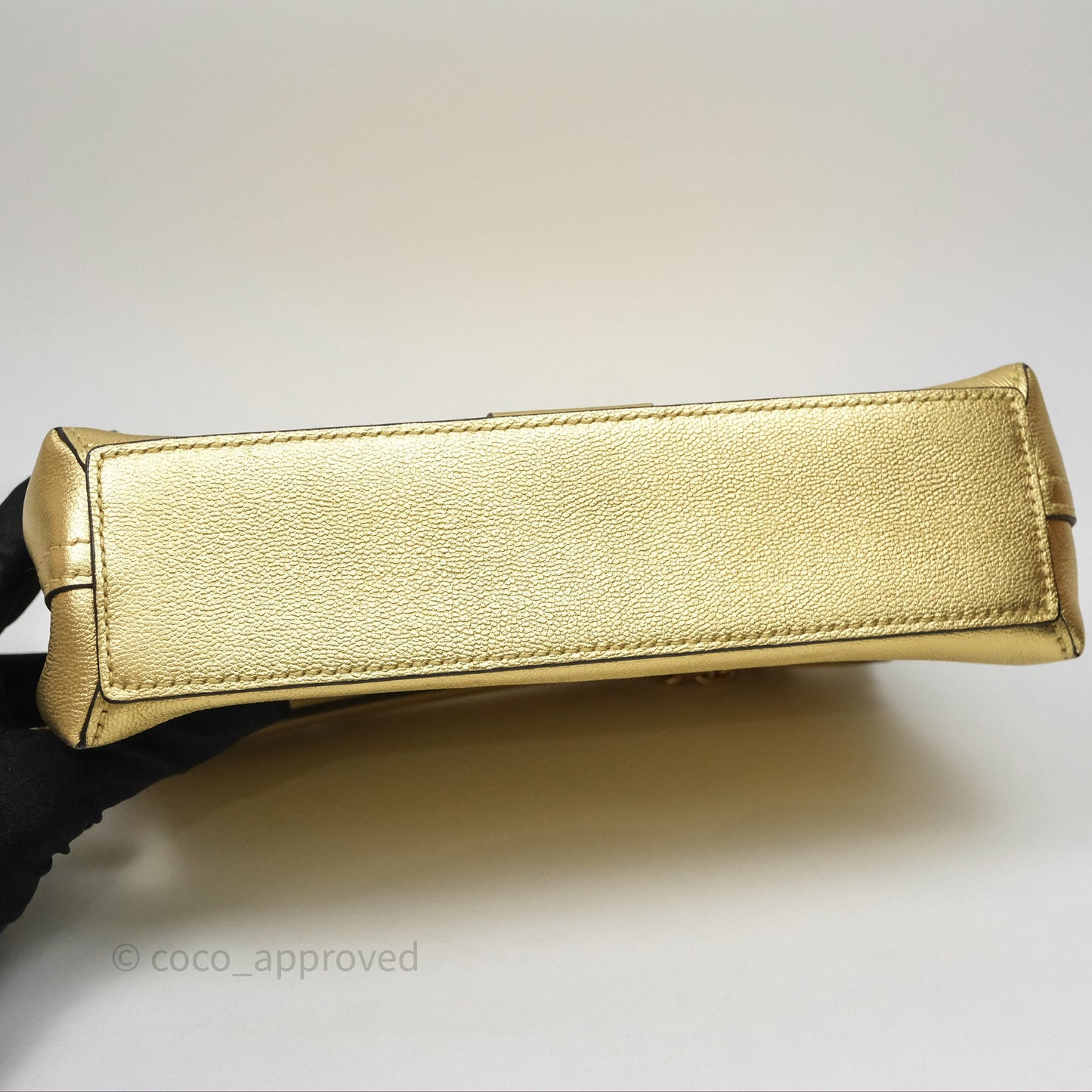 Louis Vuitton Very Chain Gold Bag Gold Hardware