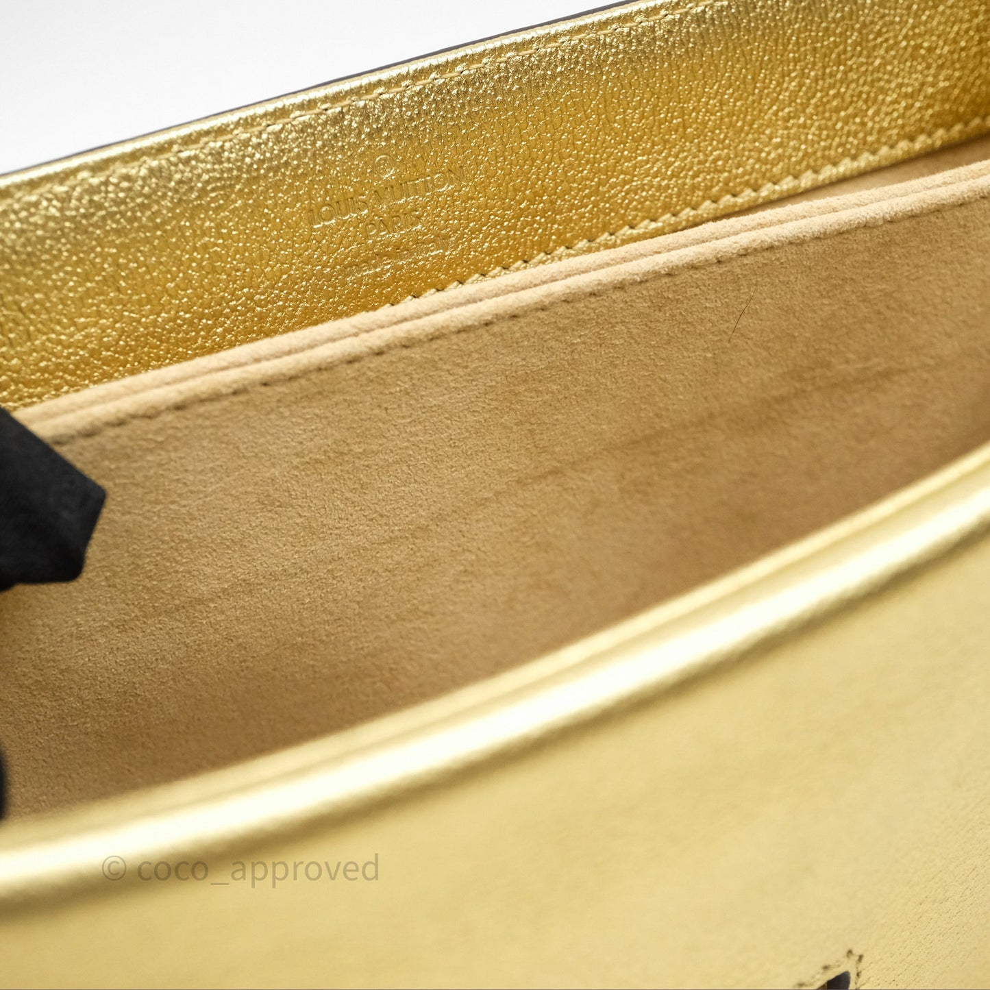 Louis Vuitton Very Chain Gold Bag Gold Hardware