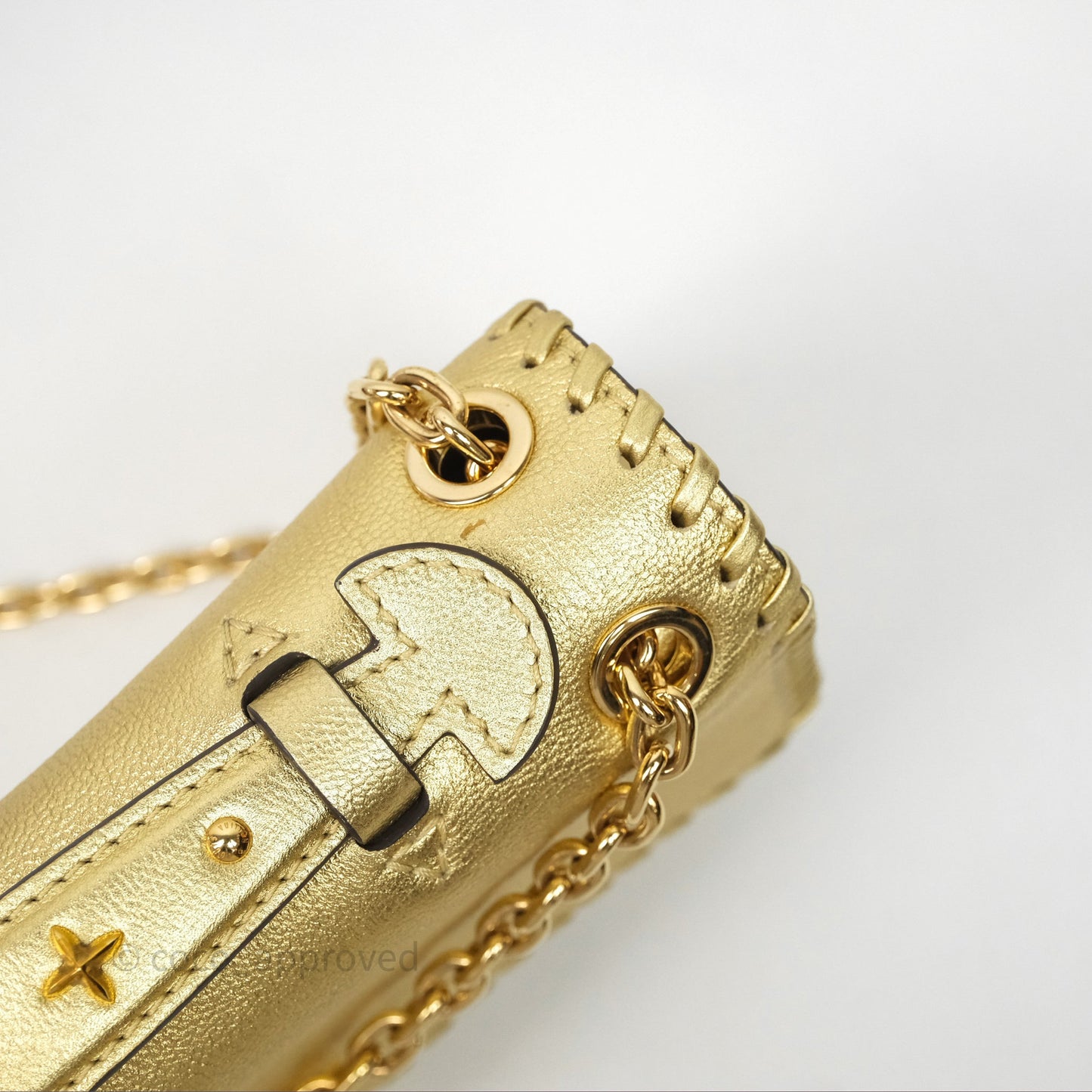 Louis Vuitton Very Chain Gold Bag Gold Hardware