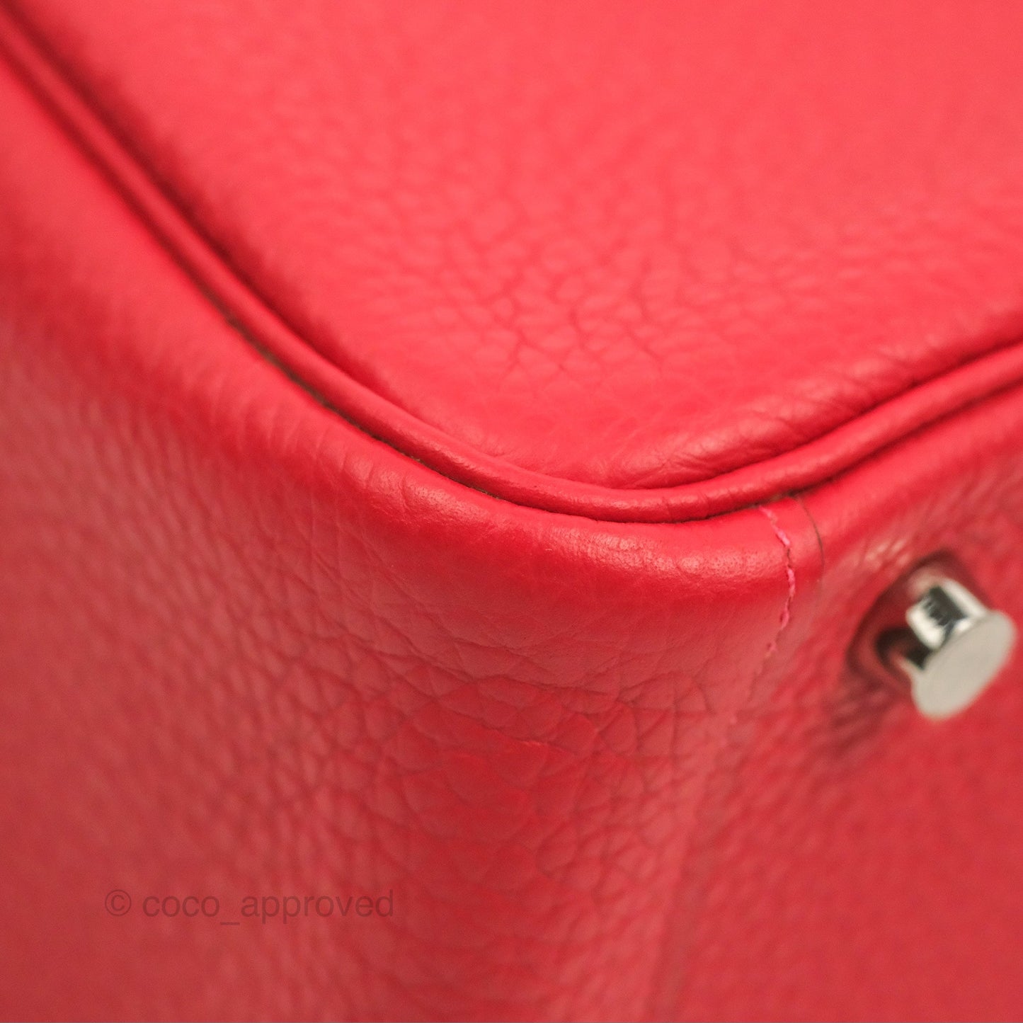 Hermès Lindy 26 Rouge Casaque Taurillon Clemence Palladium Hardware