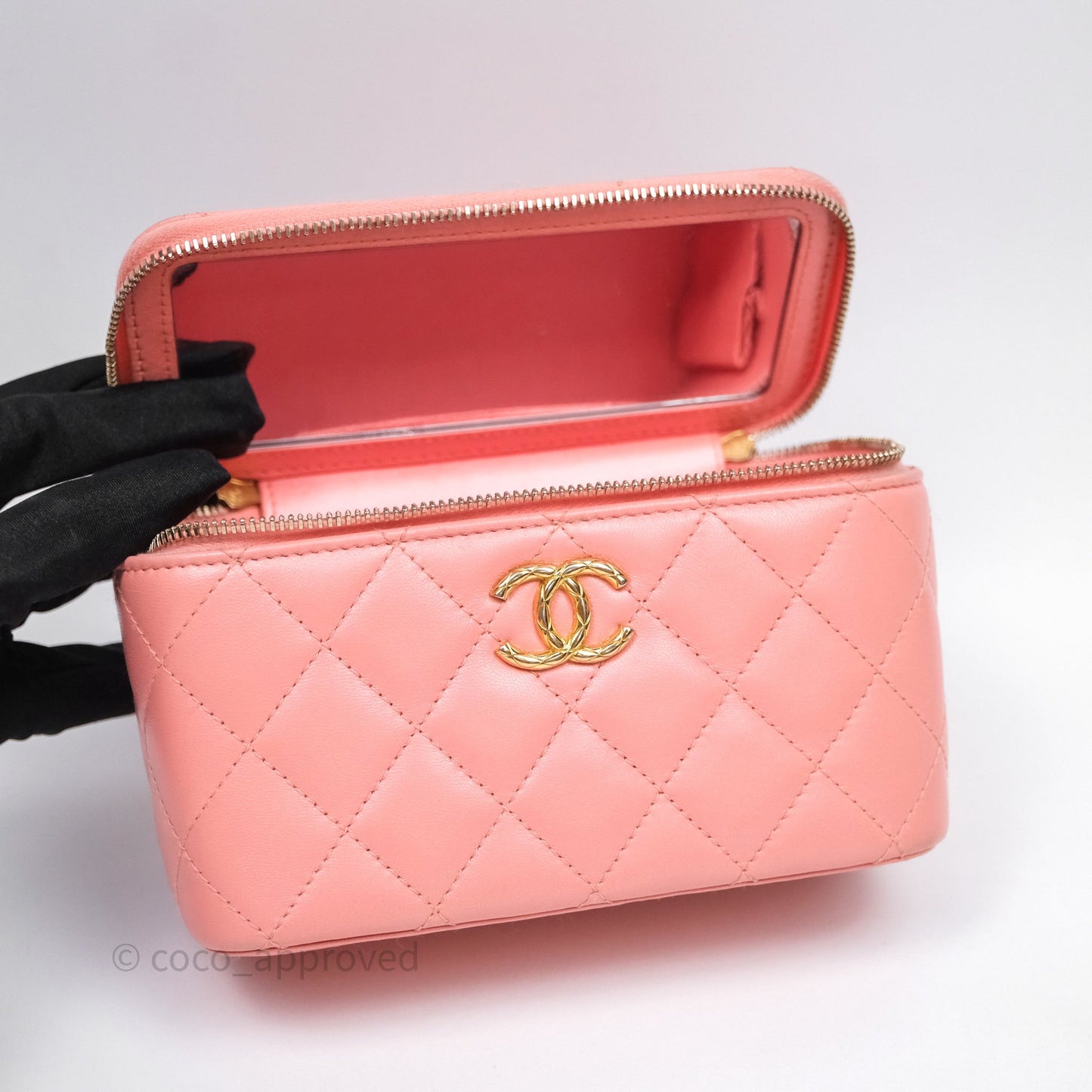Chanel Quilted Vanity With Chain Pink Gold Hardware