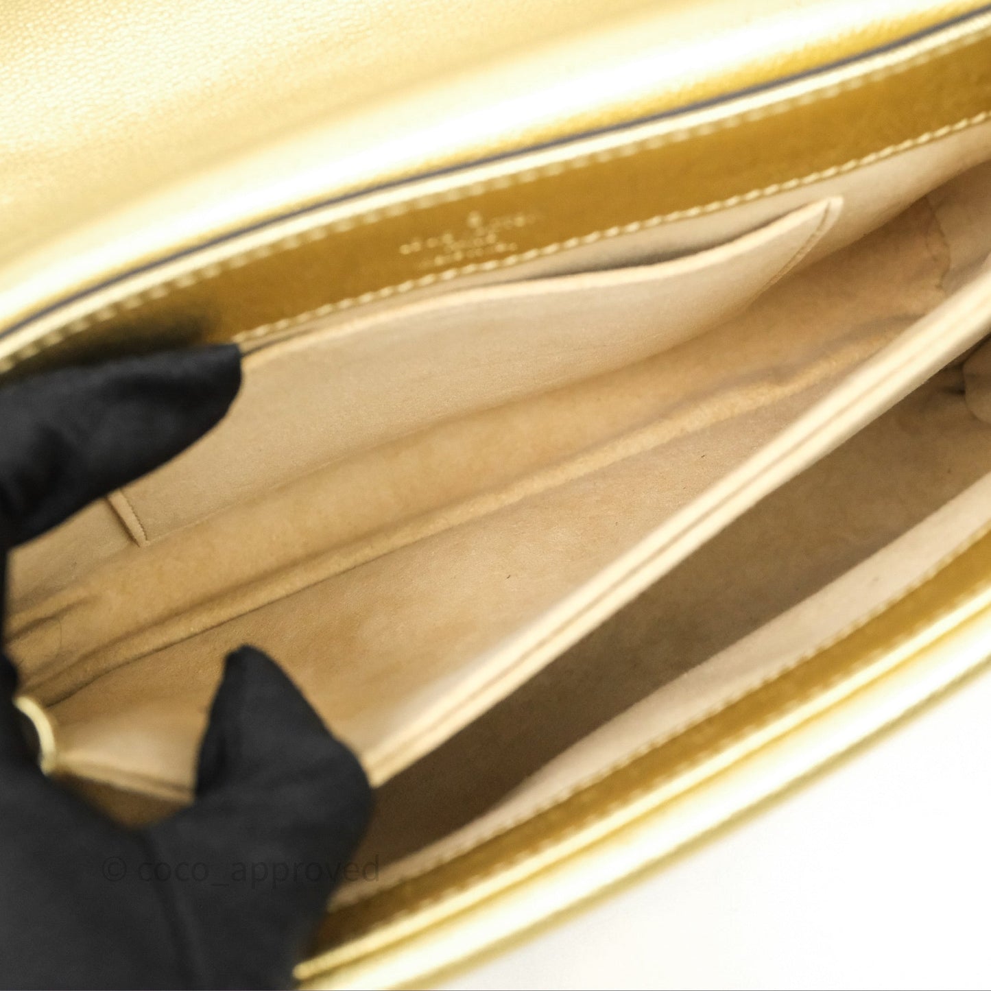 Louis Vuitton Very Chain Gold Bag Gold Hardware