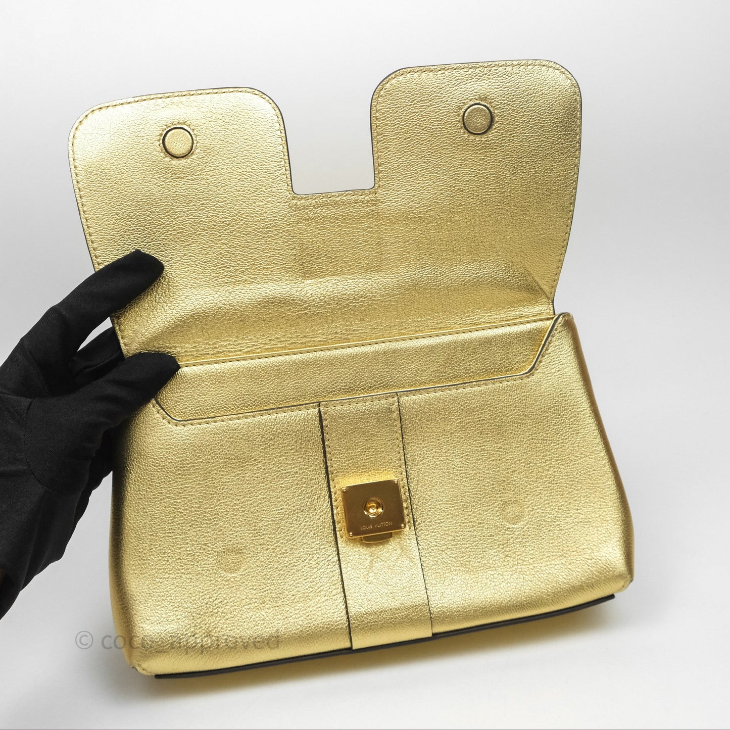 Louis Vuitton Very Chain Gold Bag Gold Hardware