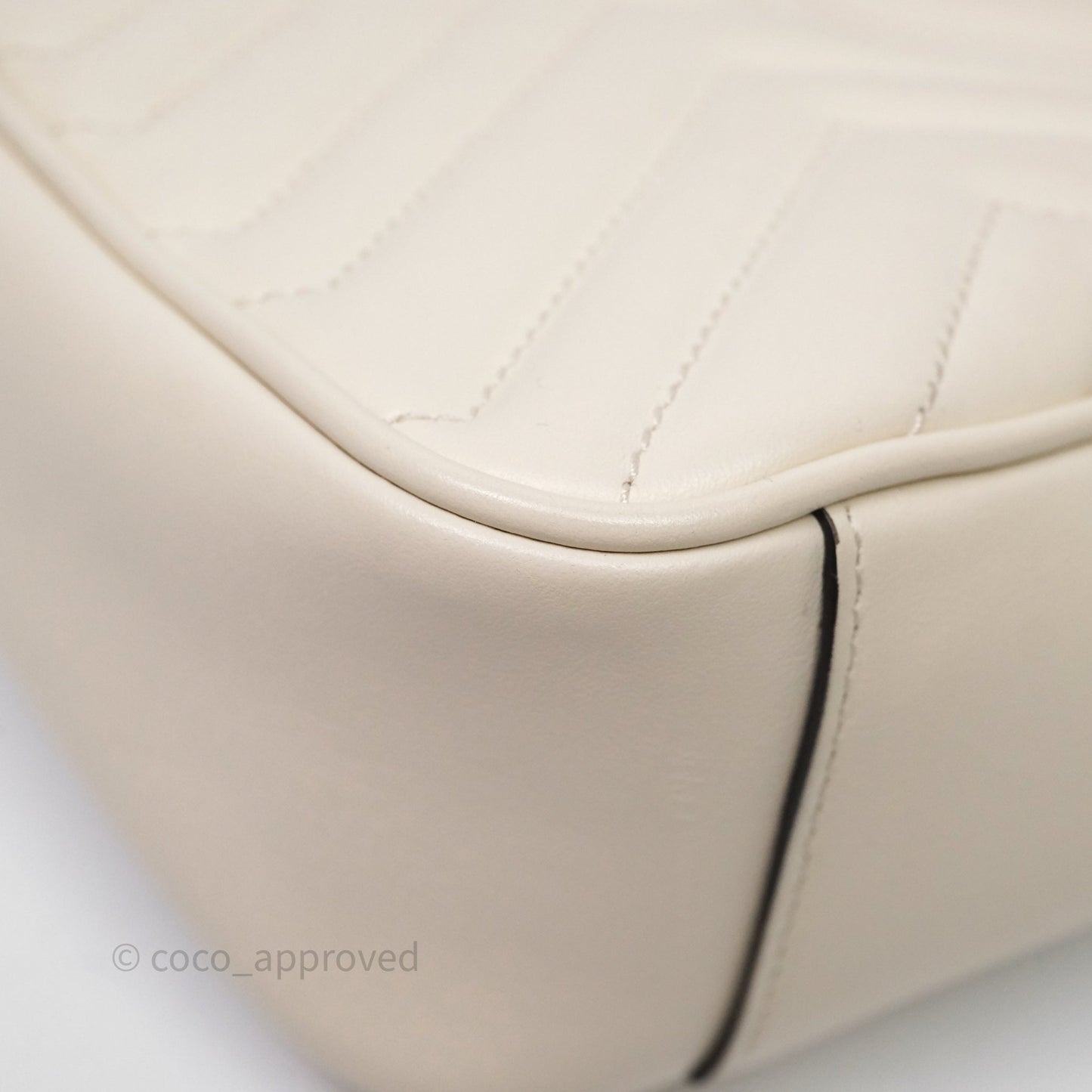 Gucci GG Marmont Matelassé Leather Small Bag White