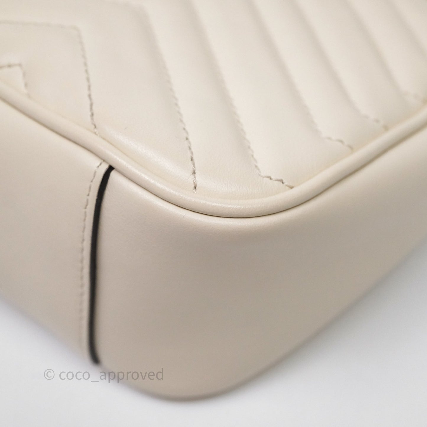 Gucci GG Marmont Matelassé Leather Small Bag White