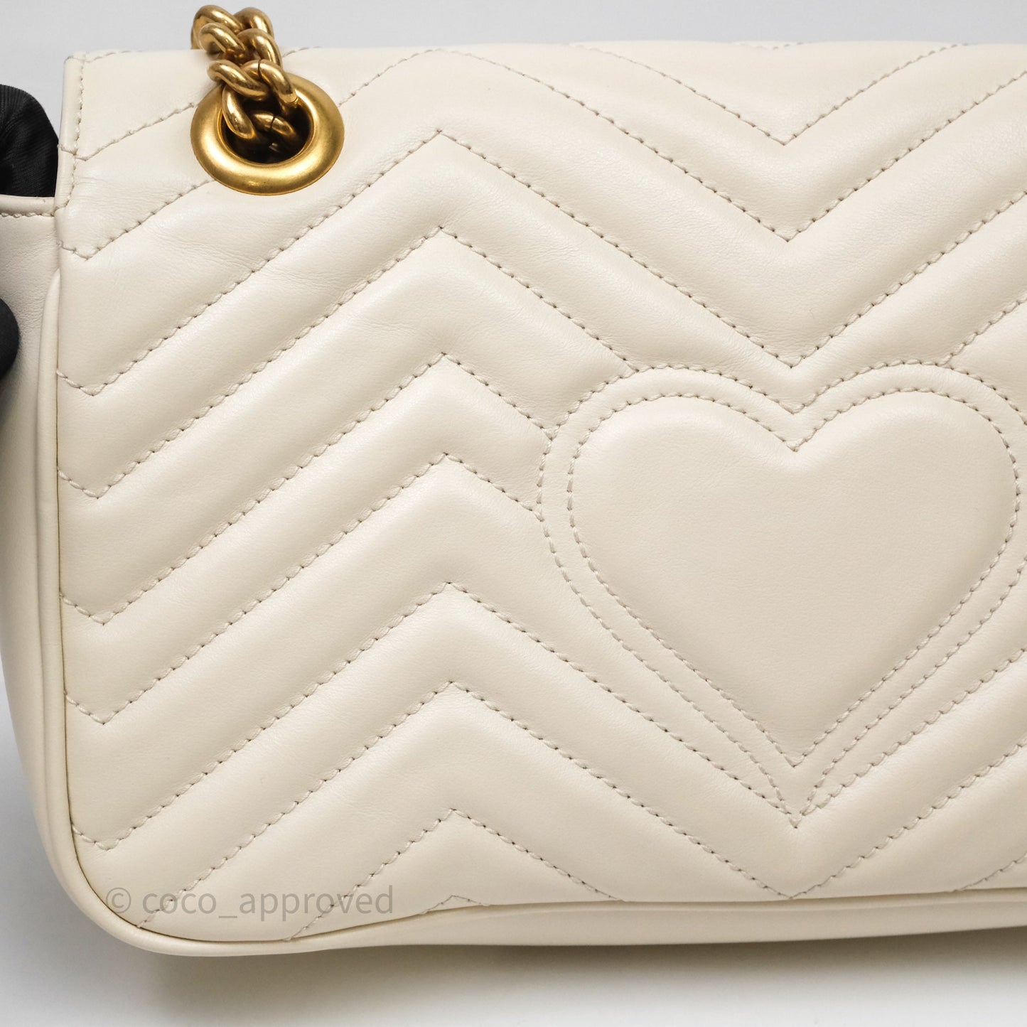 Gucci GG Marmont Matelassé Leather Small Bag White