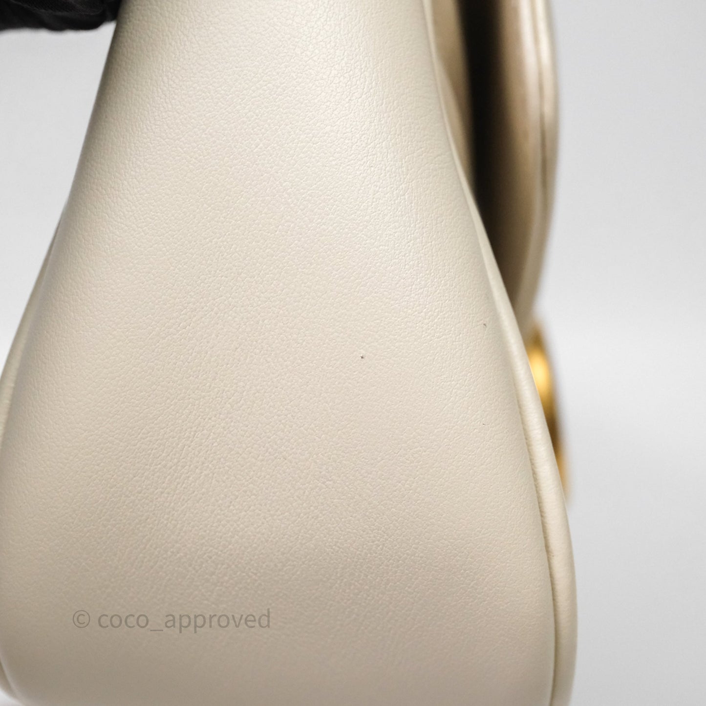 Gucci GG Marmont Matelassé Leather Small Bag White