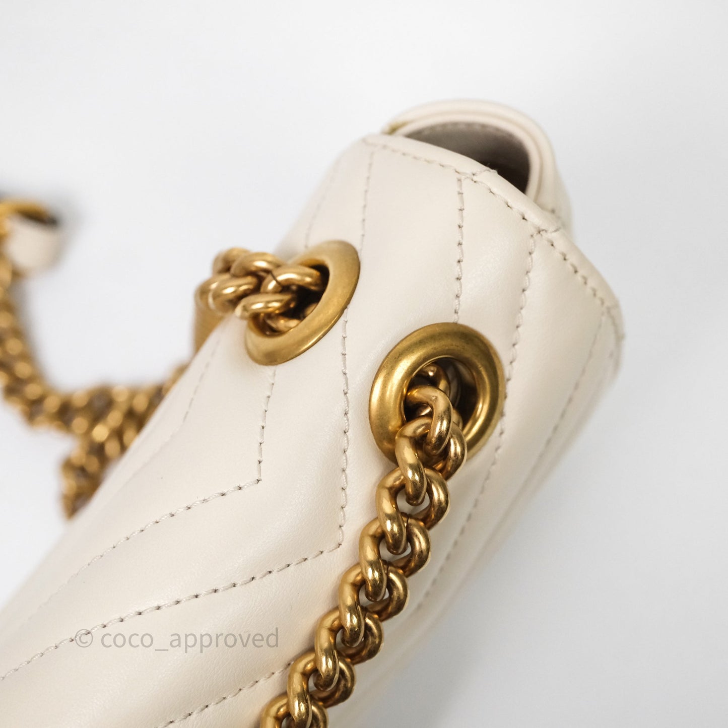 Gucci GG Marmont Matelassé Leather Small Bag White