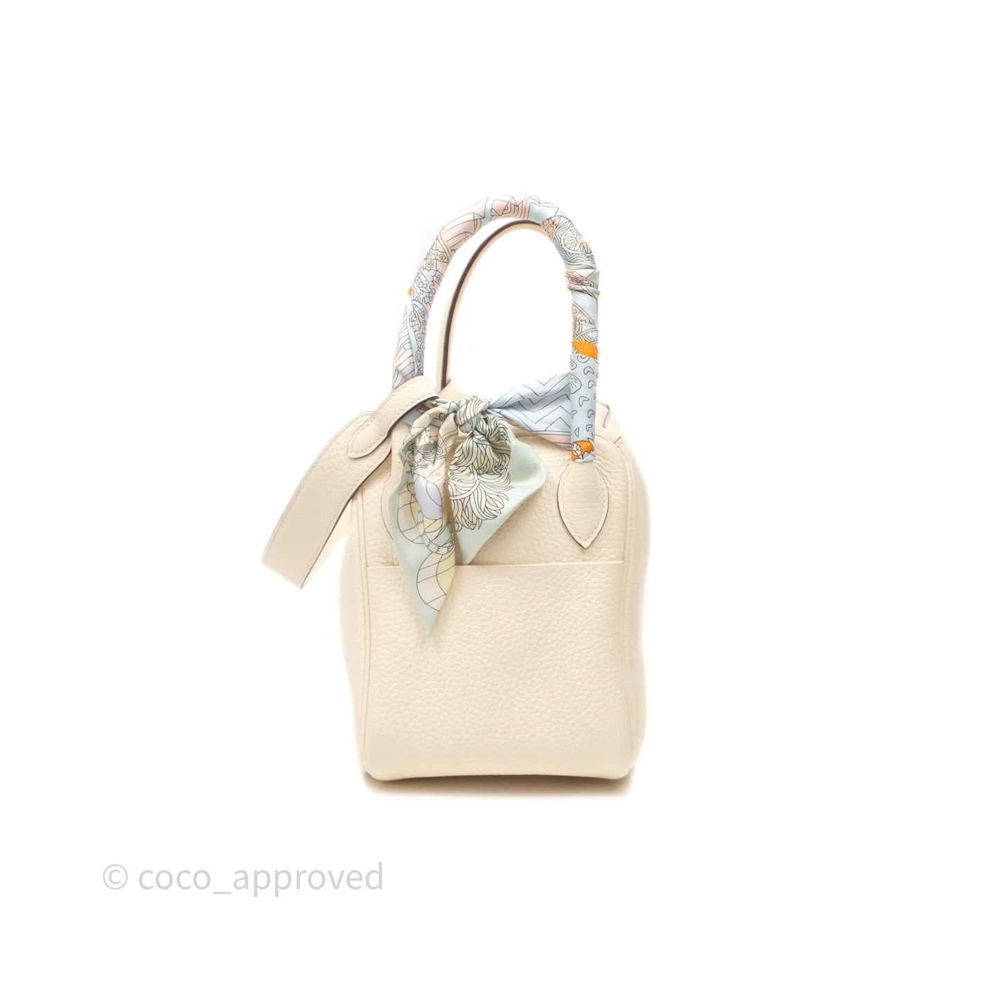 Hermès Lindy 26 Nata I2 Taurillon Clemence Gold Hardware