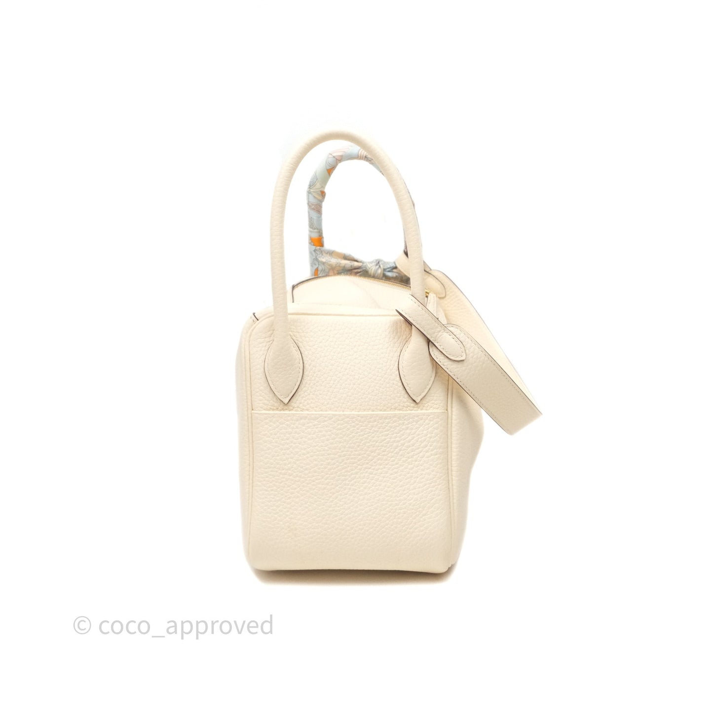 Hermès Lindy 26 Nata I2 Taurillon Clemence Gold Hardware
