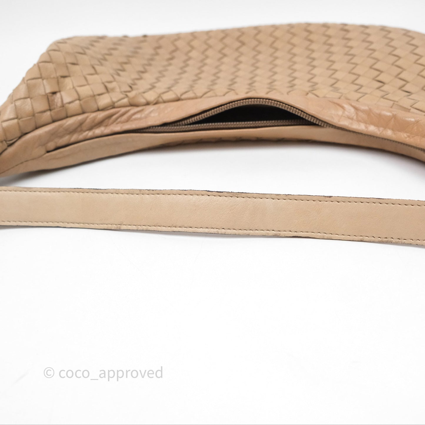Bottega Veneta Vintage Intrecciato Lambskin Shoulder Bag Beige