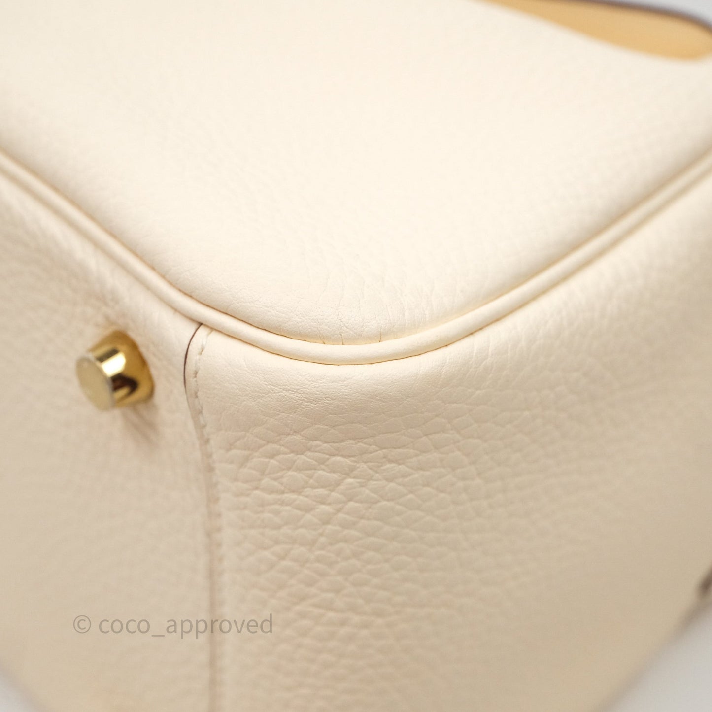 Hermès Lindy 26 Nata I2 Taurillon Clemence Gold Hardware