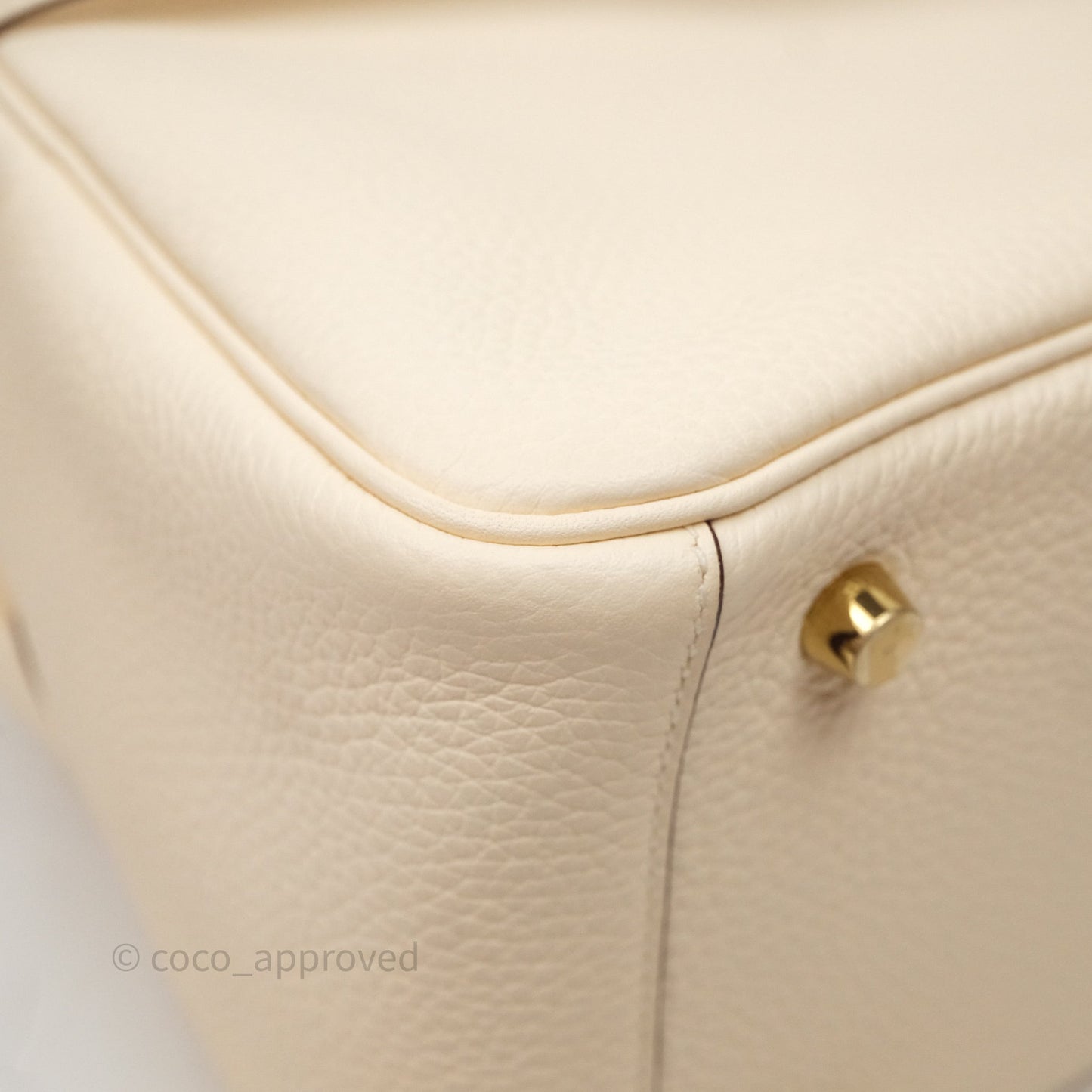 Hermès Lindy 26 Nata I2 Taurillon Clemence Gold Hardware