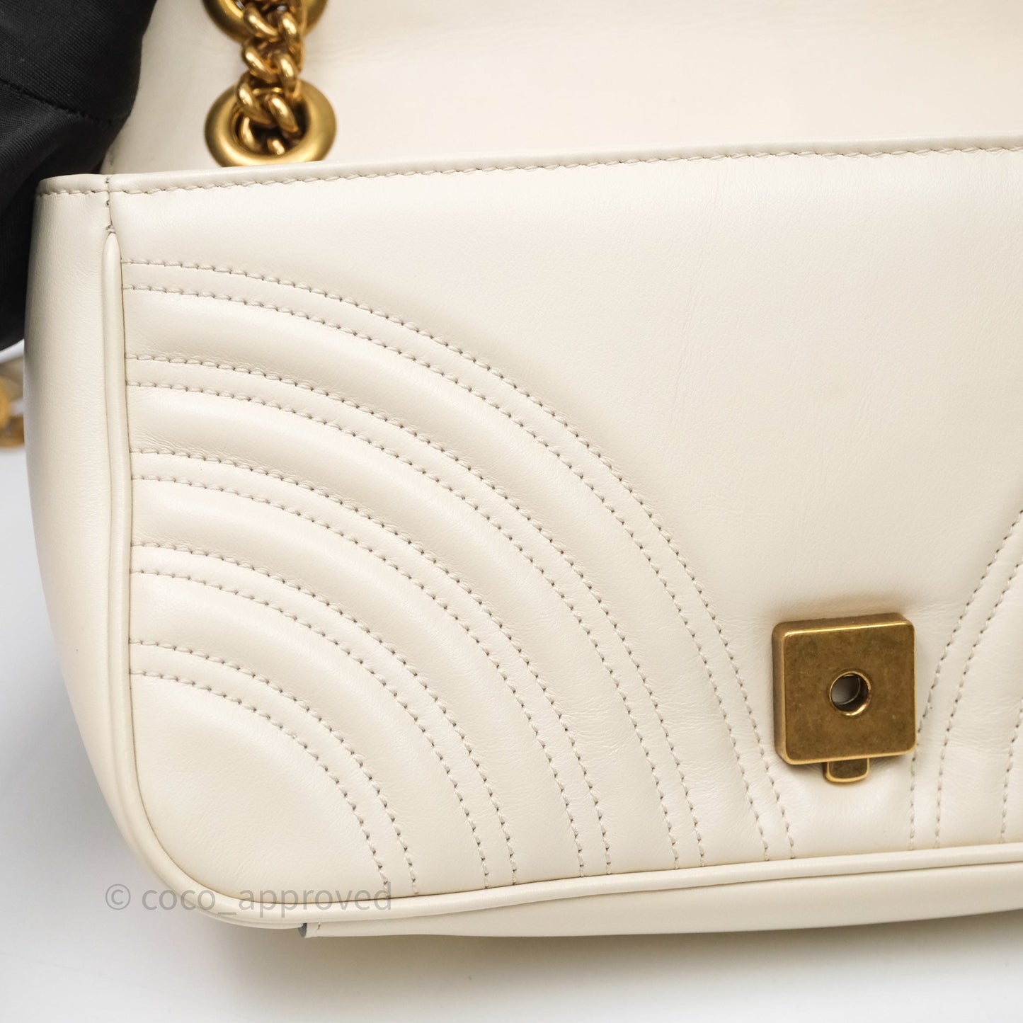 Gucci GG Marmont Matelassé Leather Small Bag White