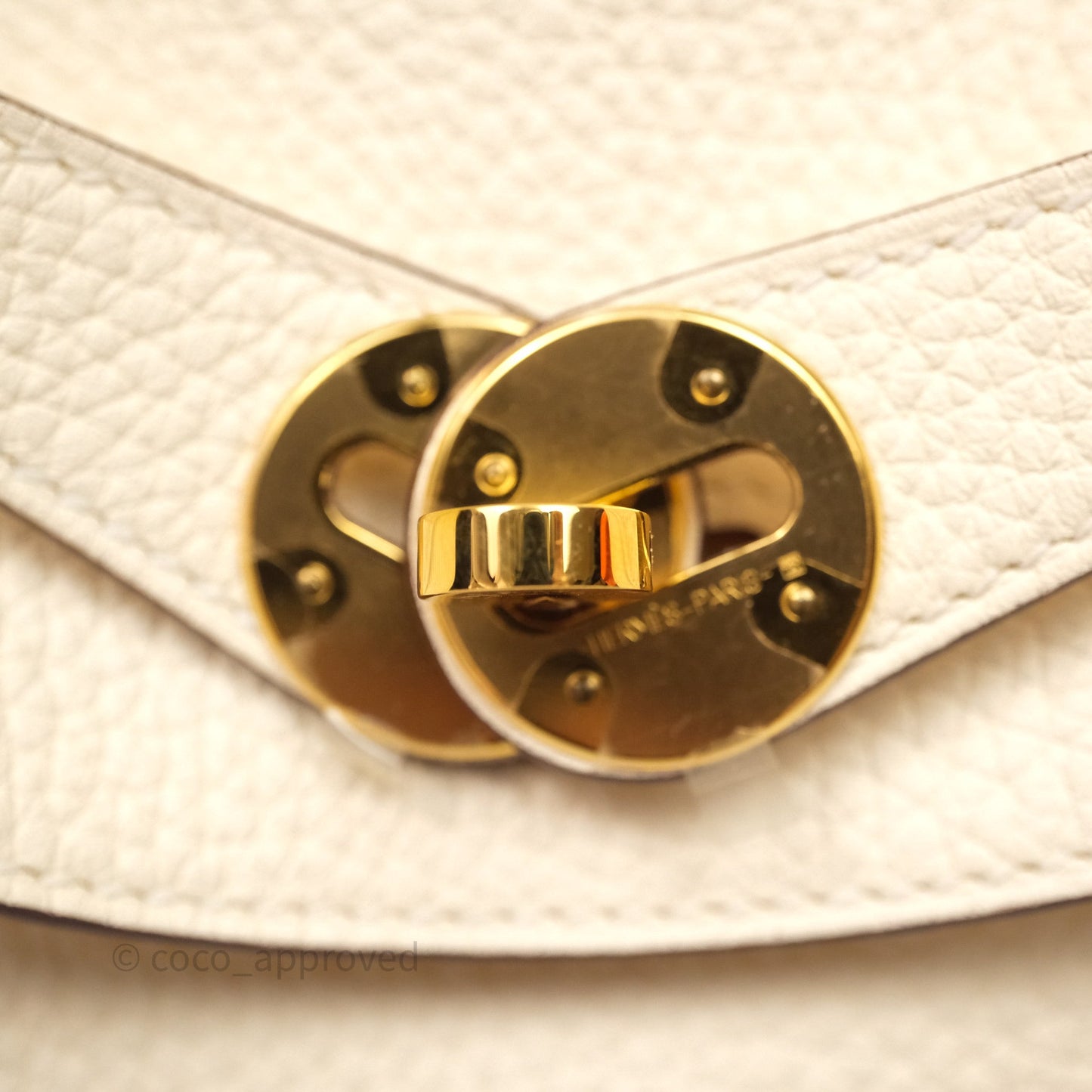 Hermès Lindy 26 Nata I2 Taurillon Clemence Gold Hardware