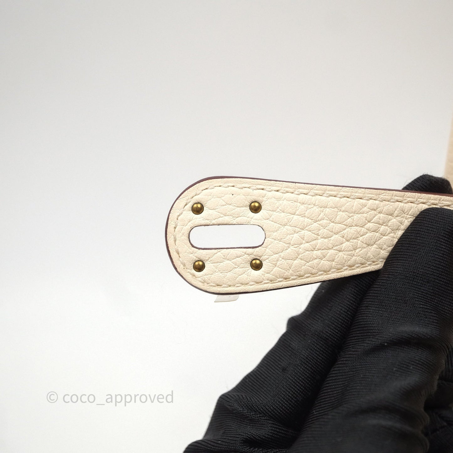 Hermès Lindy 26 Nata I2 Taurillon Clemence Gold Hardware