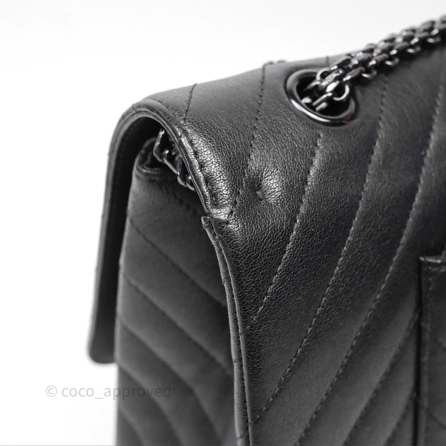 Chanel Reissue 227 Chevron So Black Calfskin