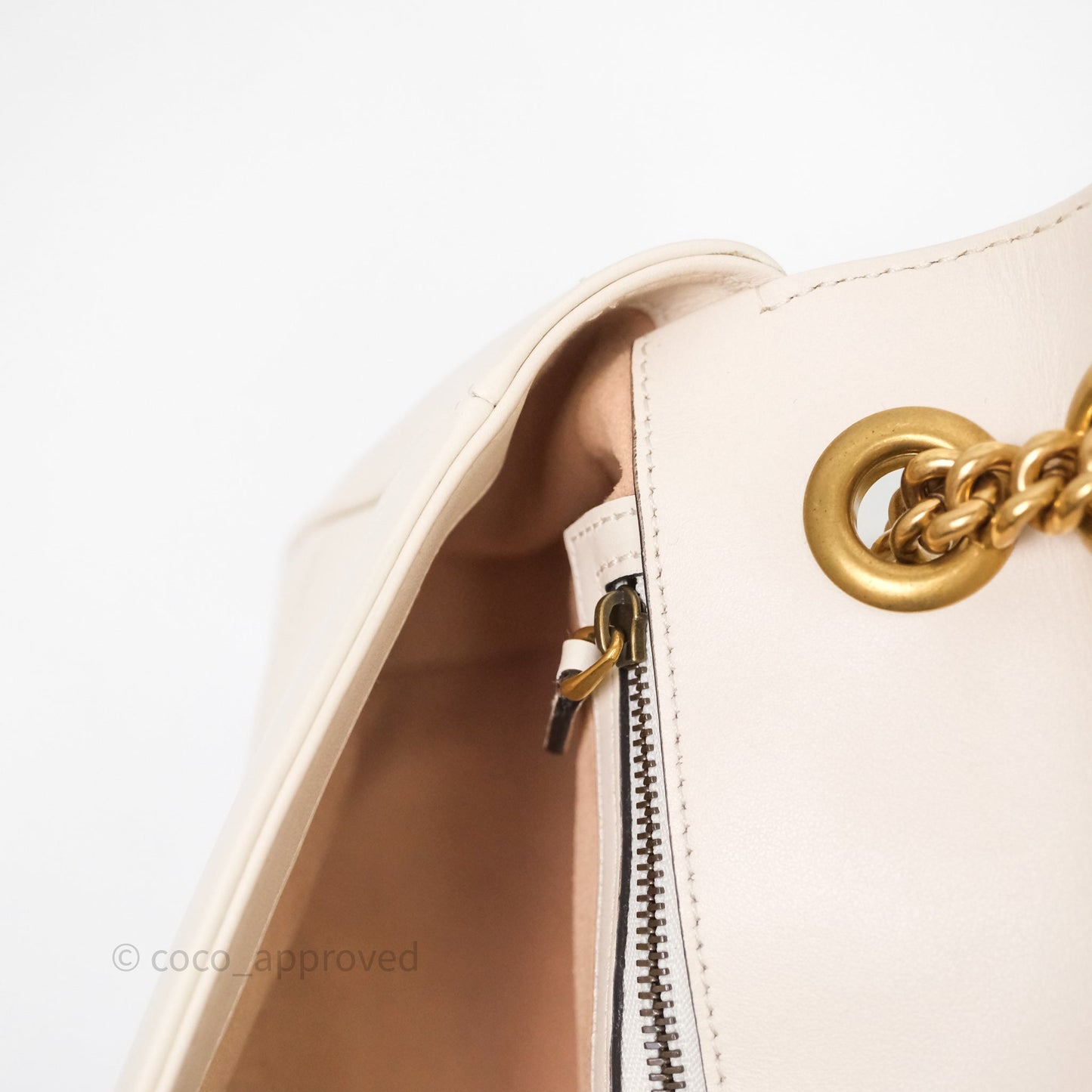 Gucci GG Marmont Matelassé Leather Small Bag White
