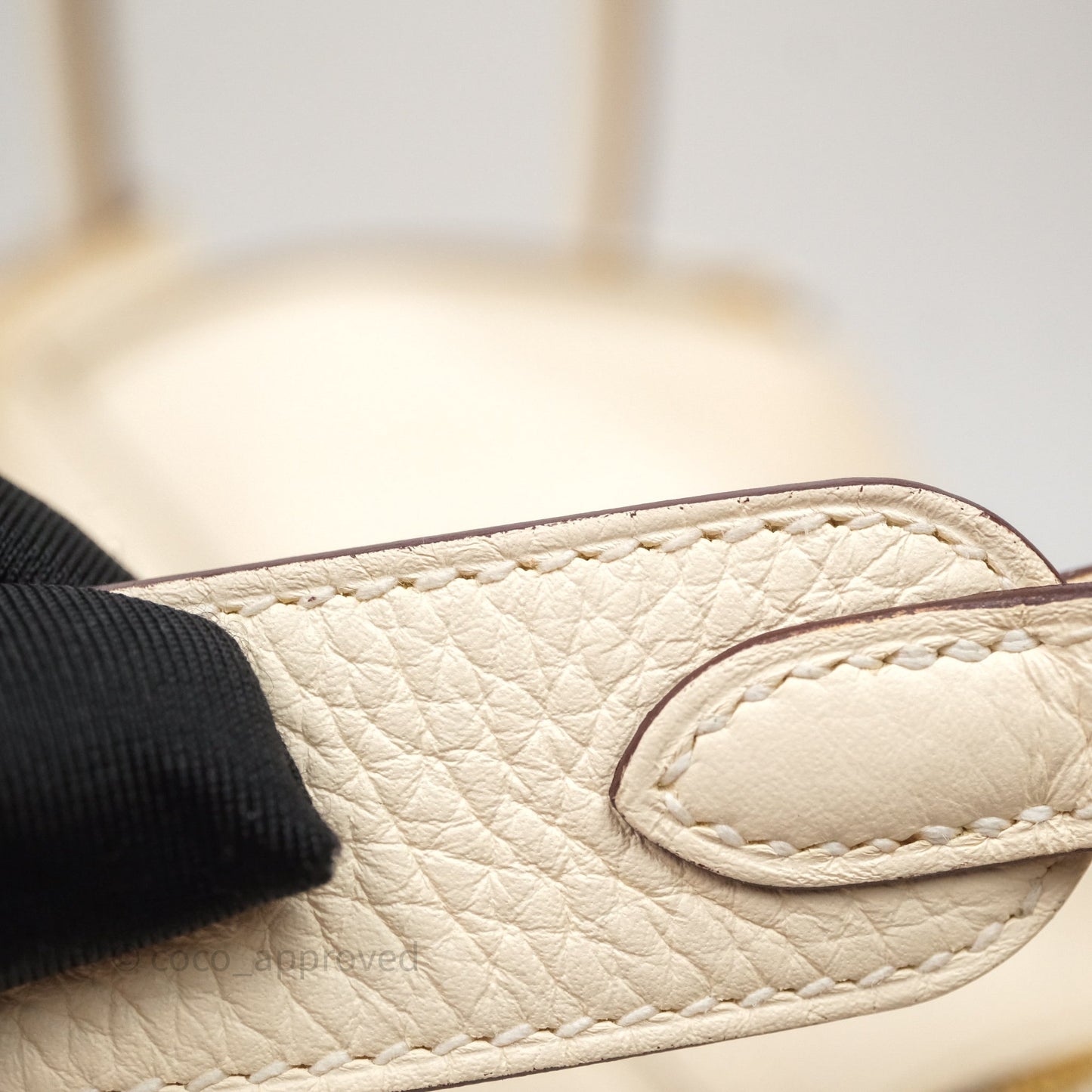 Hermès Lindy 26 Nata I2 Taurillon Clemence Gold Hardware