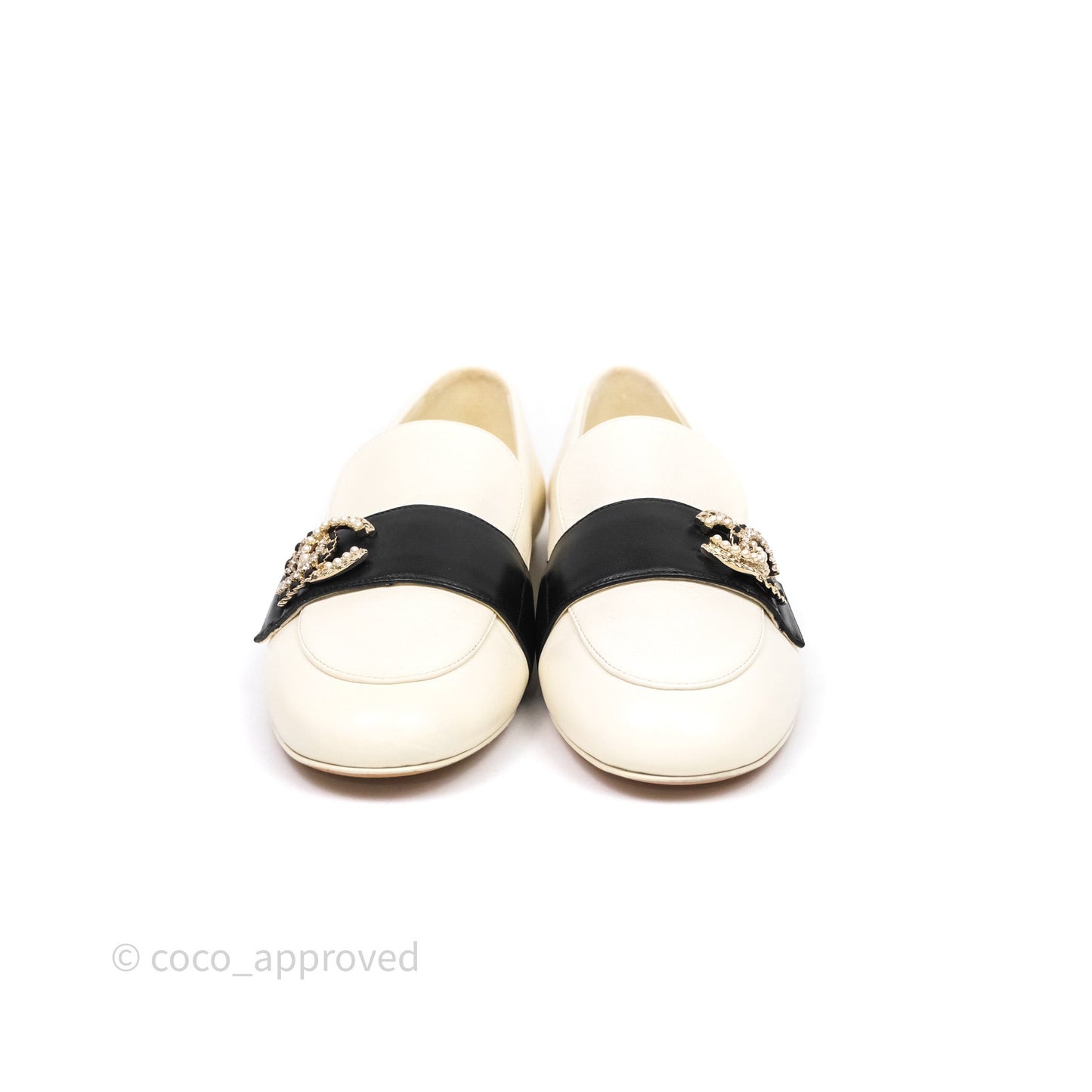 Chanel CC White/Black Loafers Size 37