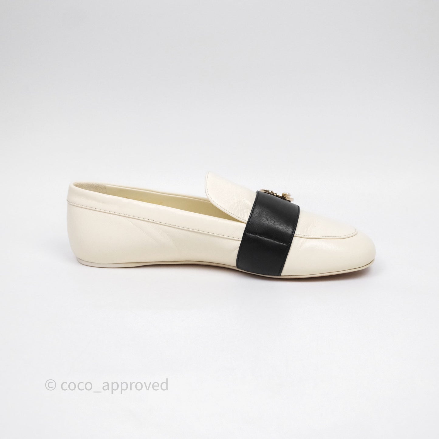 Chanel CC White/Black Loafers Size 37